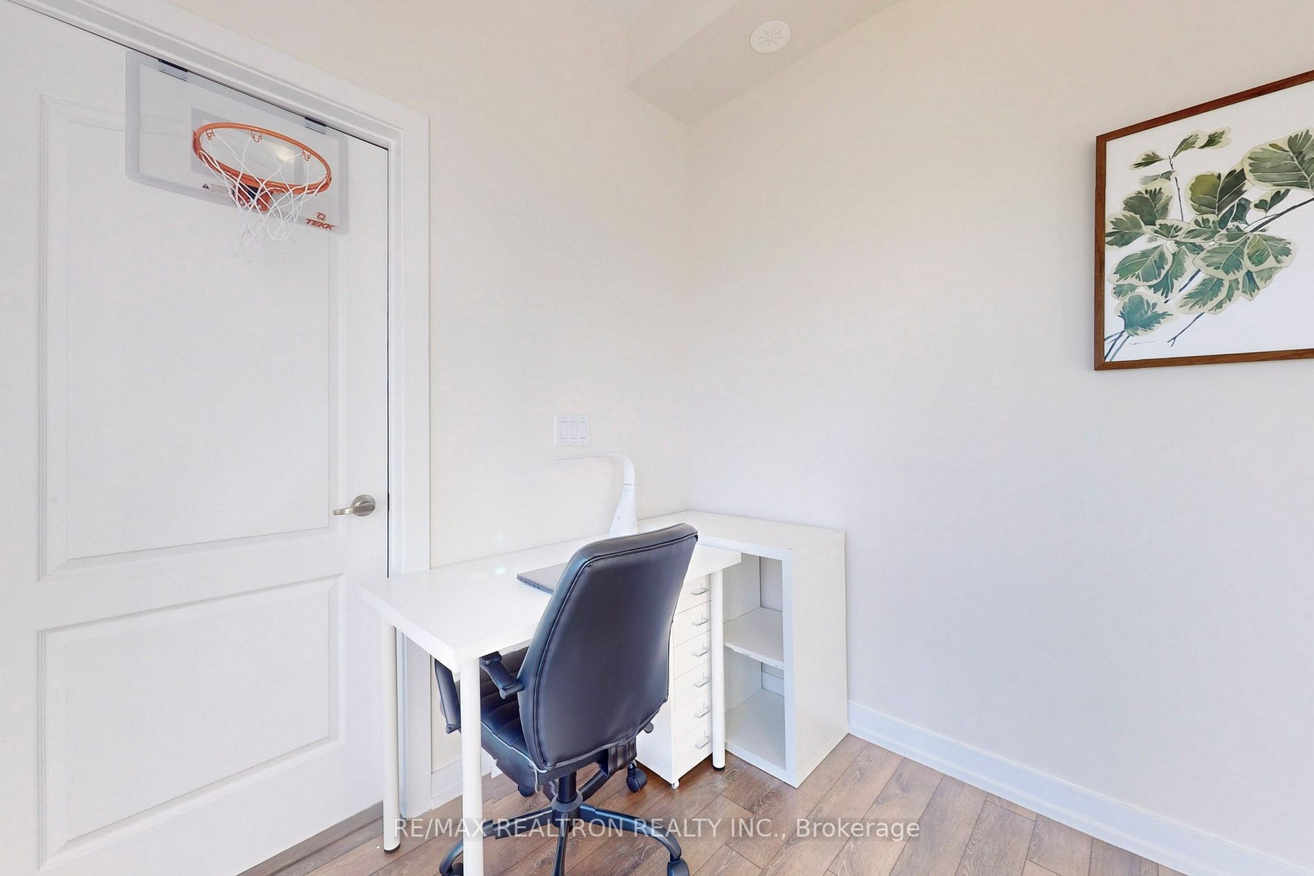 20 Westmeath Lane, #2326