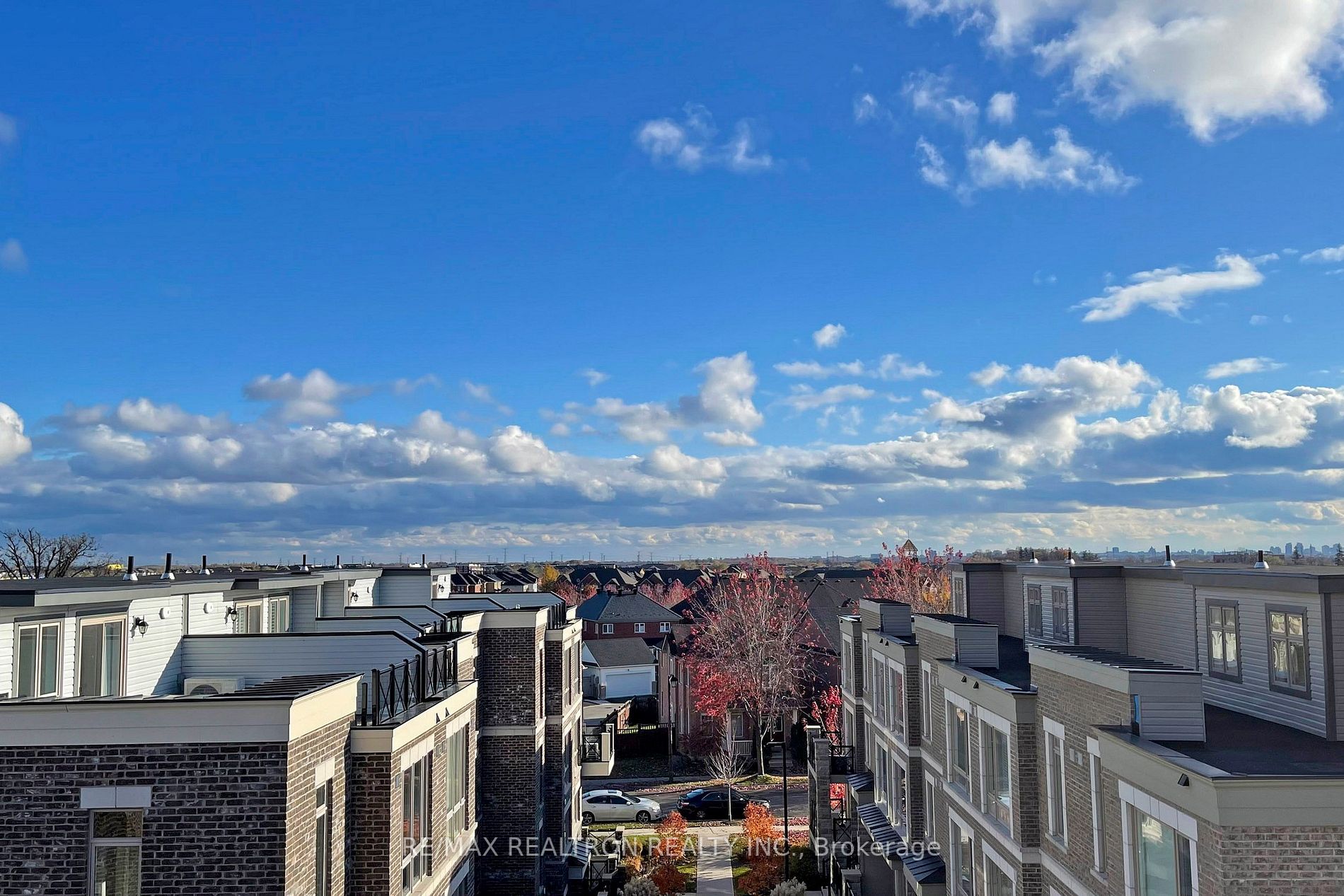 20 Westmeath Lane, #2326