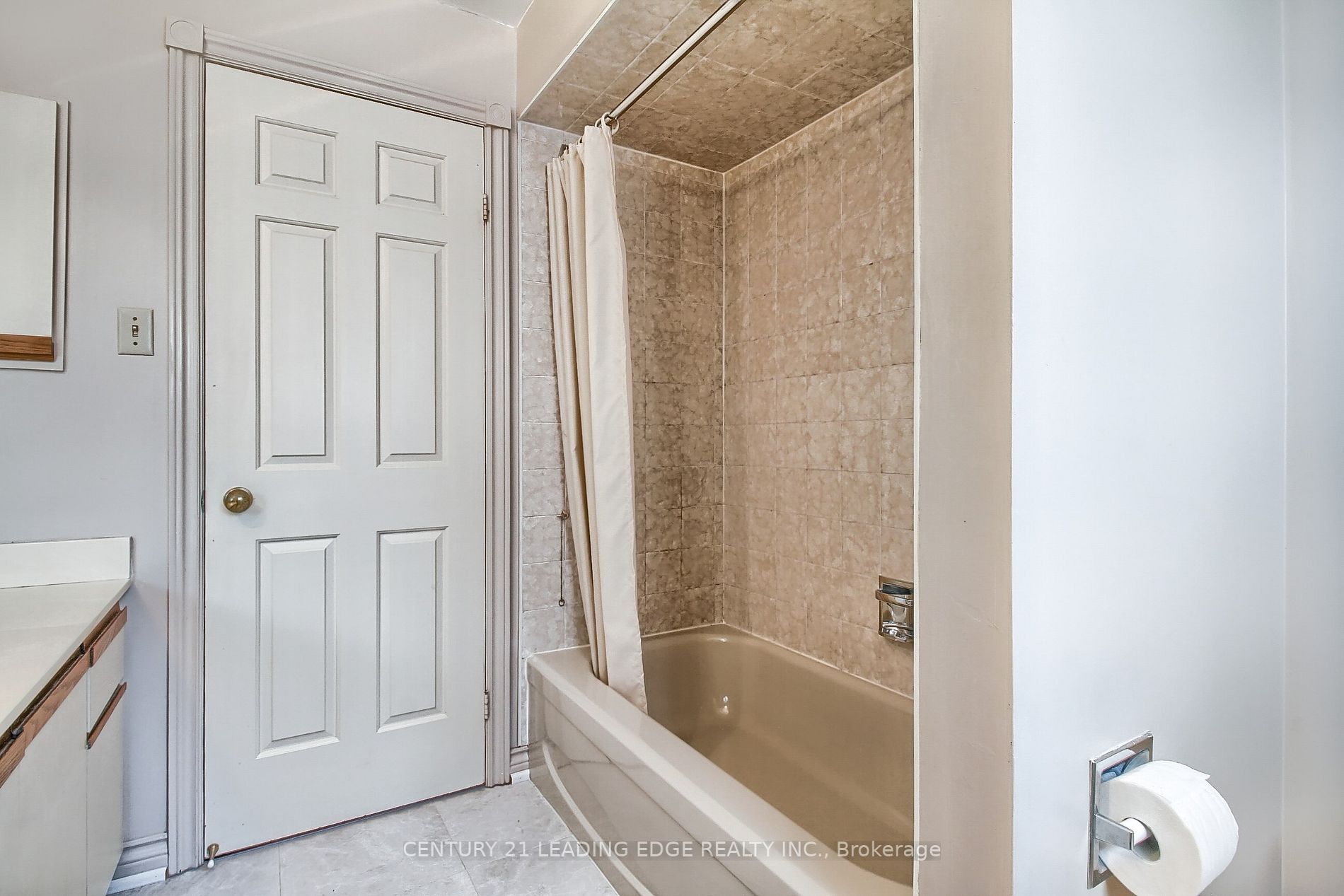 15 Delhi Cres