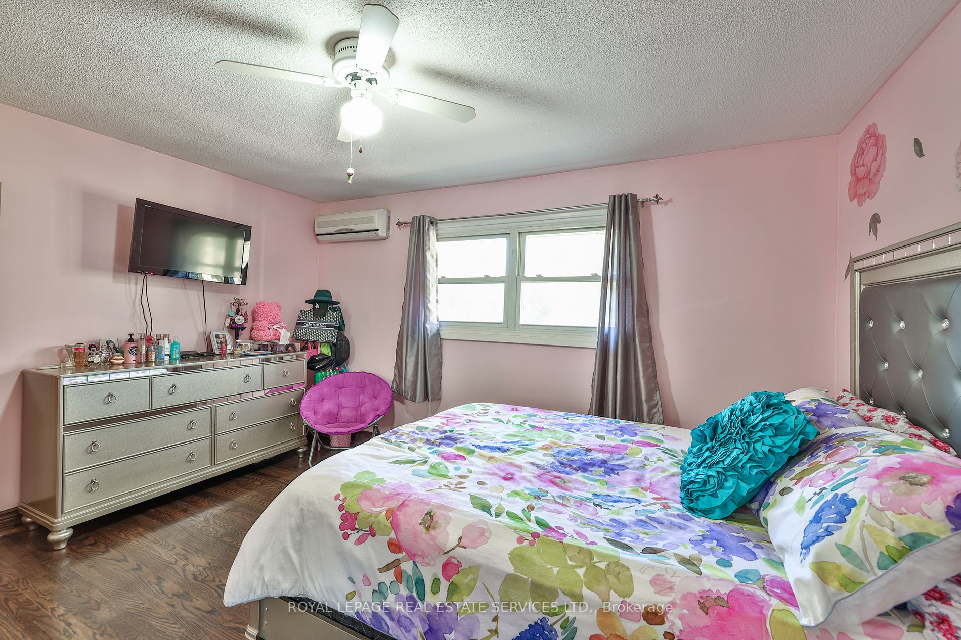 20430 Bathurst St
