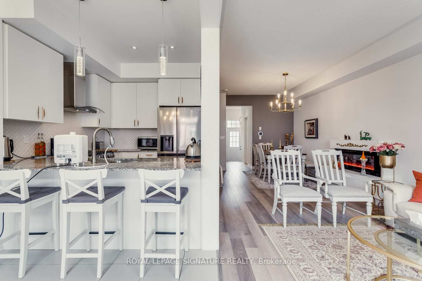 59 Dundonald Tr