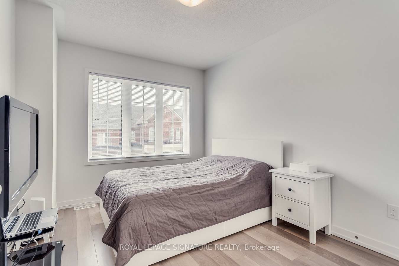 59 Dundonald Tr