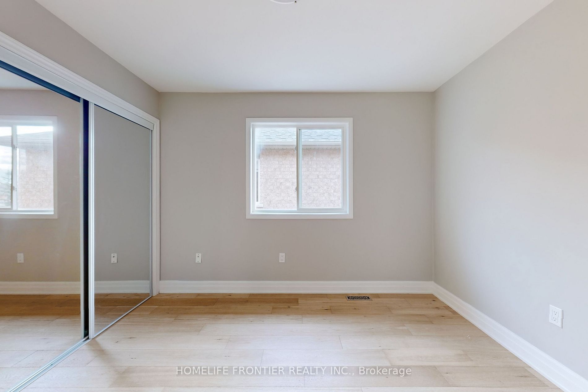 10 Delattaye Avenue