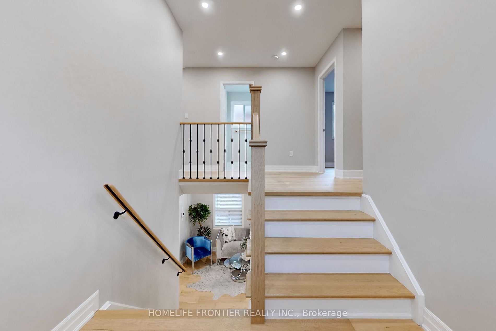 10 Delattaye Avenue