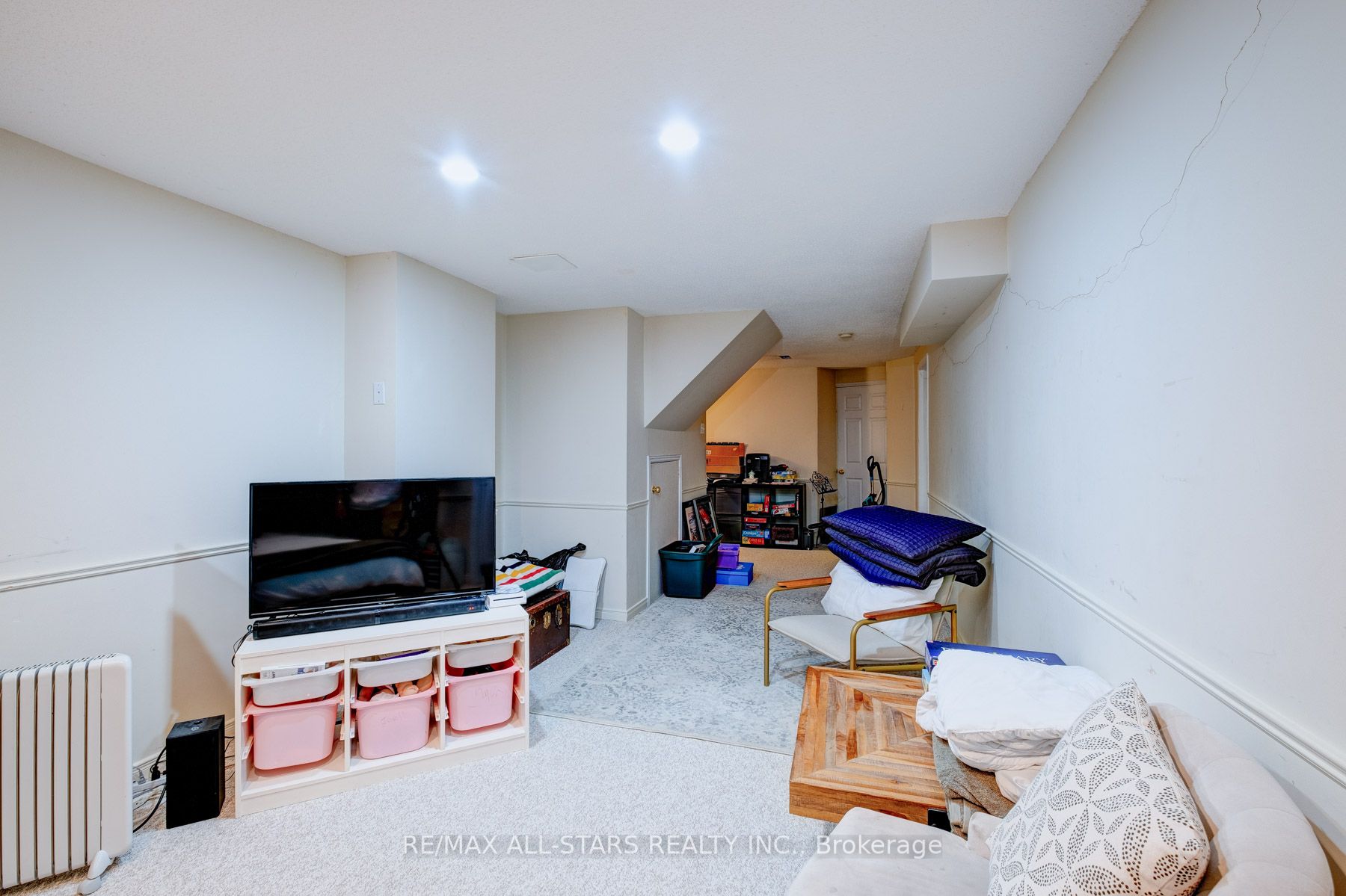 297 Hoover Park Dr