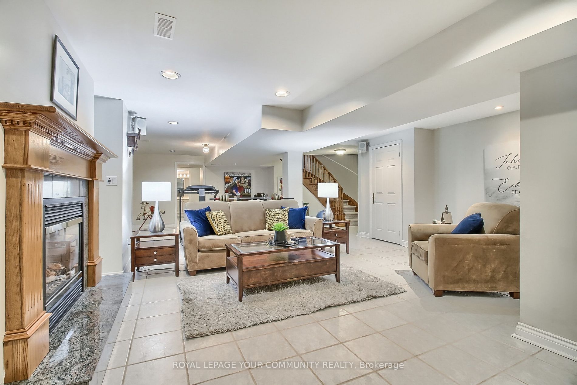 5 Knole Haven Dr