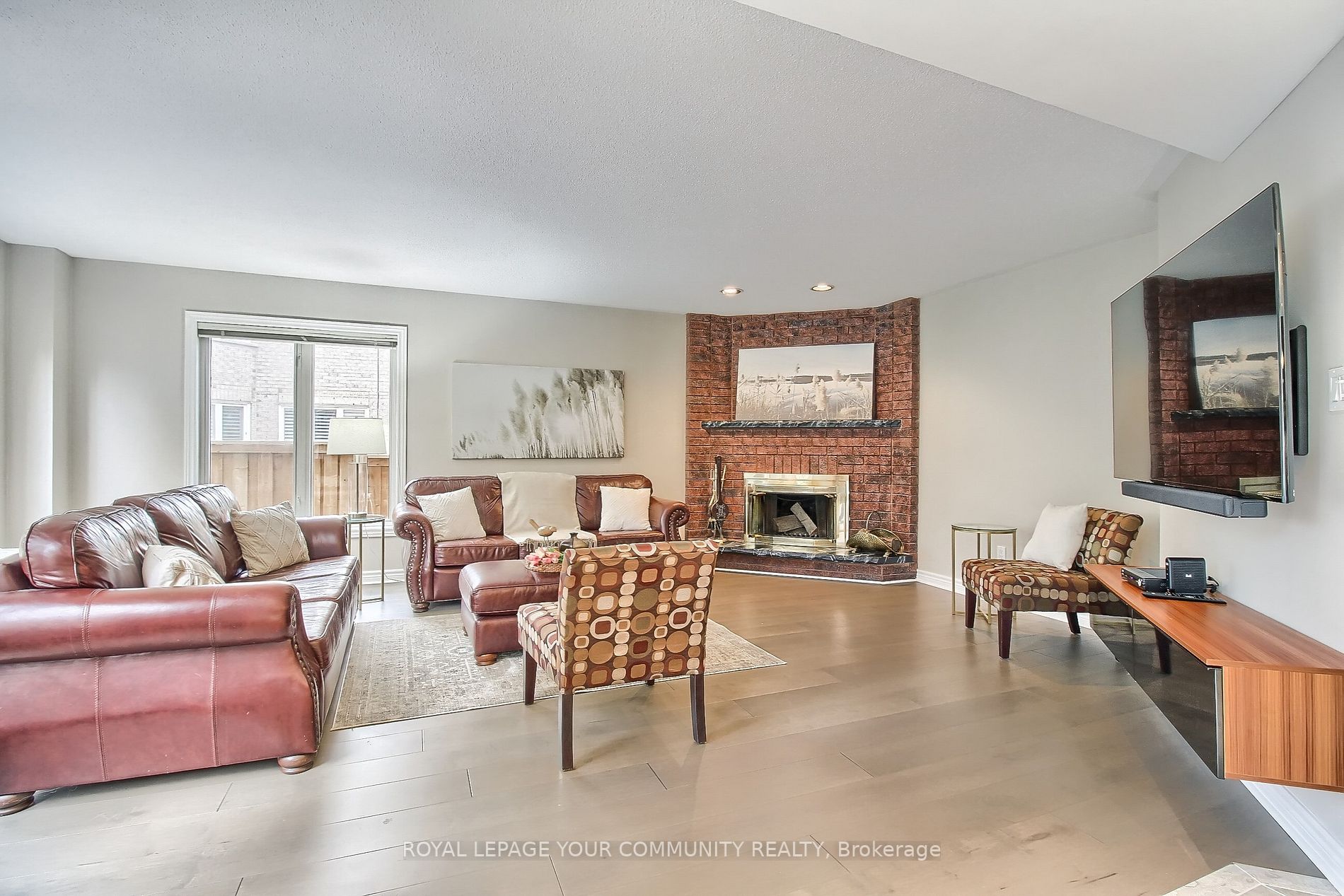 5 Knole Haven Dr