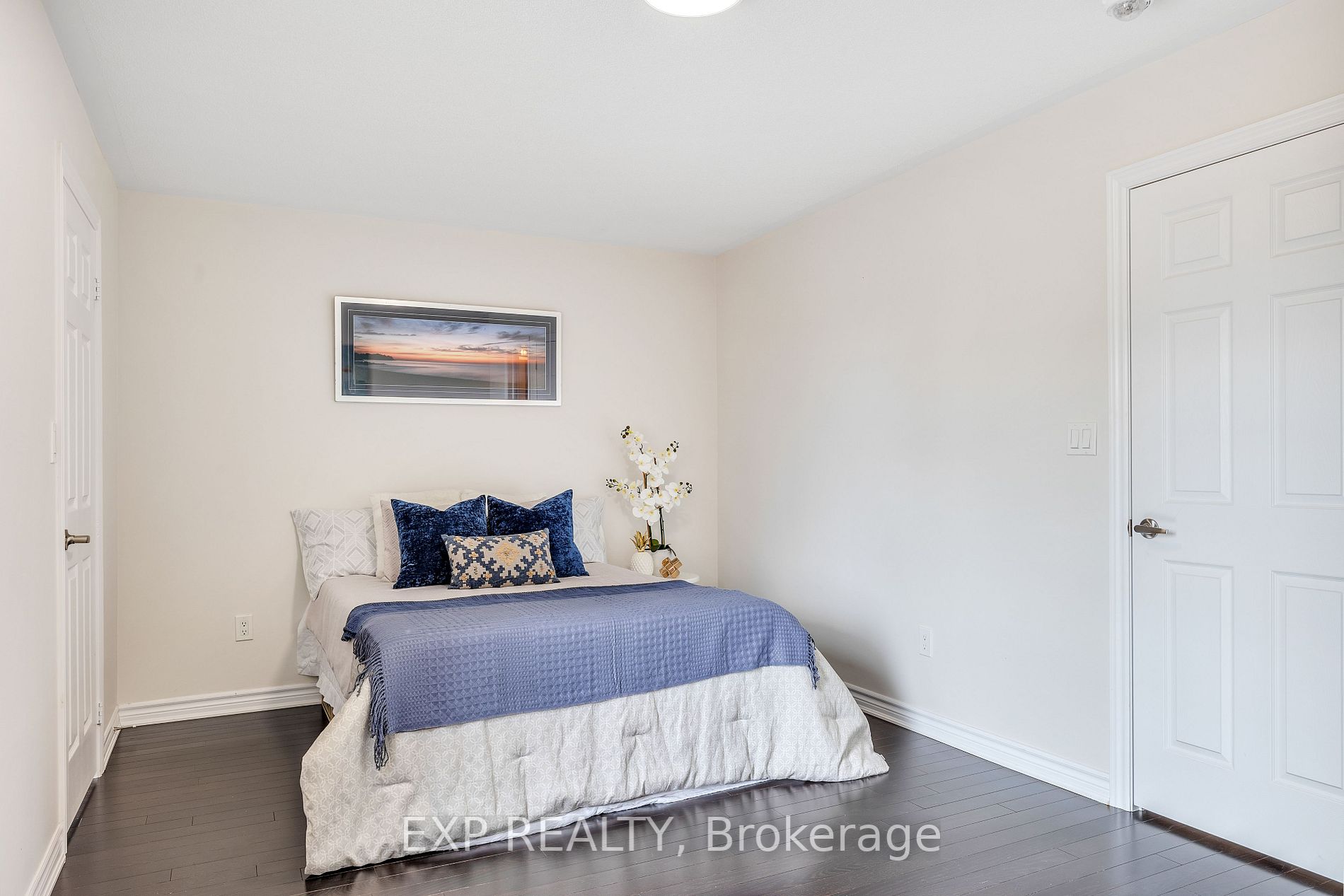 182 Farooq Blvd