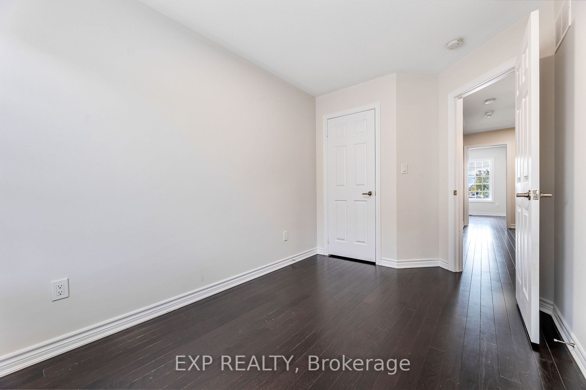 182 Farooq Blvd