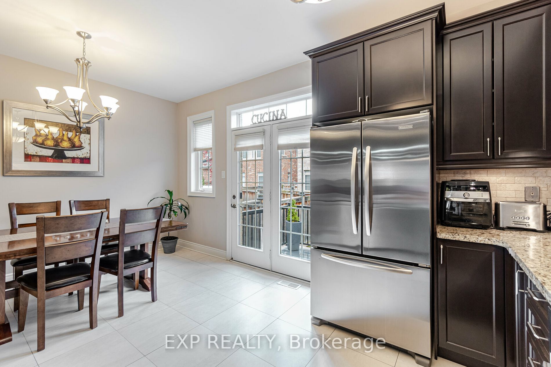 137 Lindbergh Dr