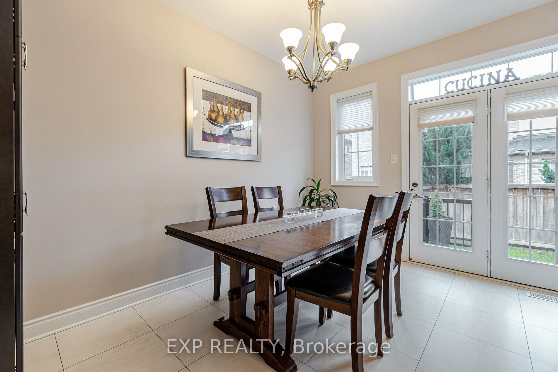 137 Lindbergh Dr