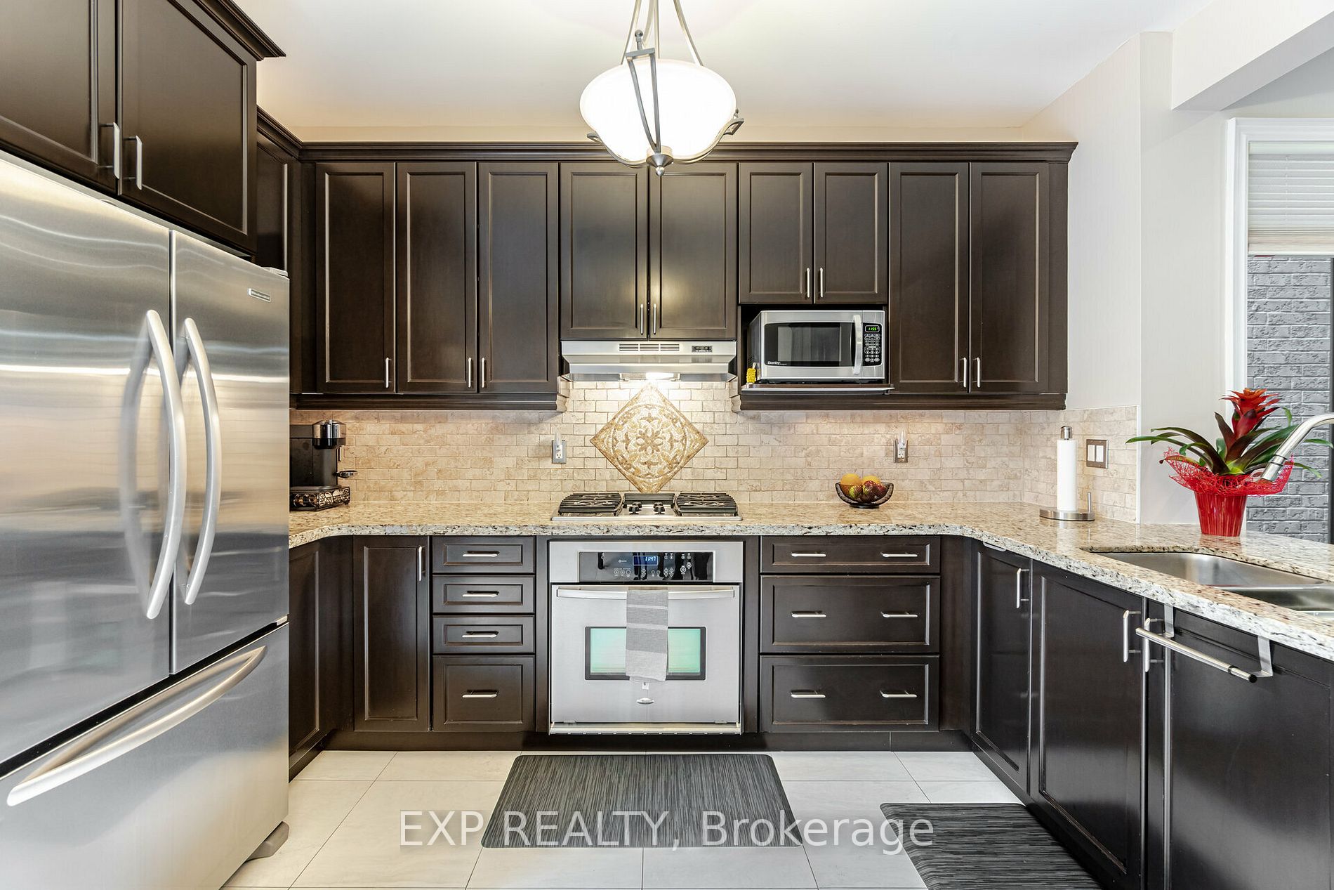 137 Lindbergh Dr