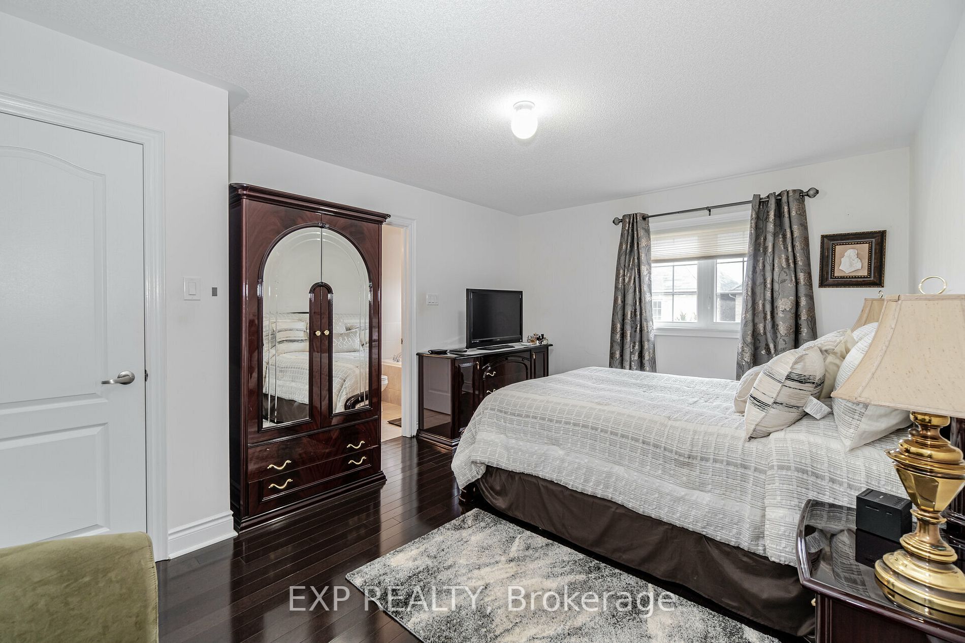137 Lindbergh Dr