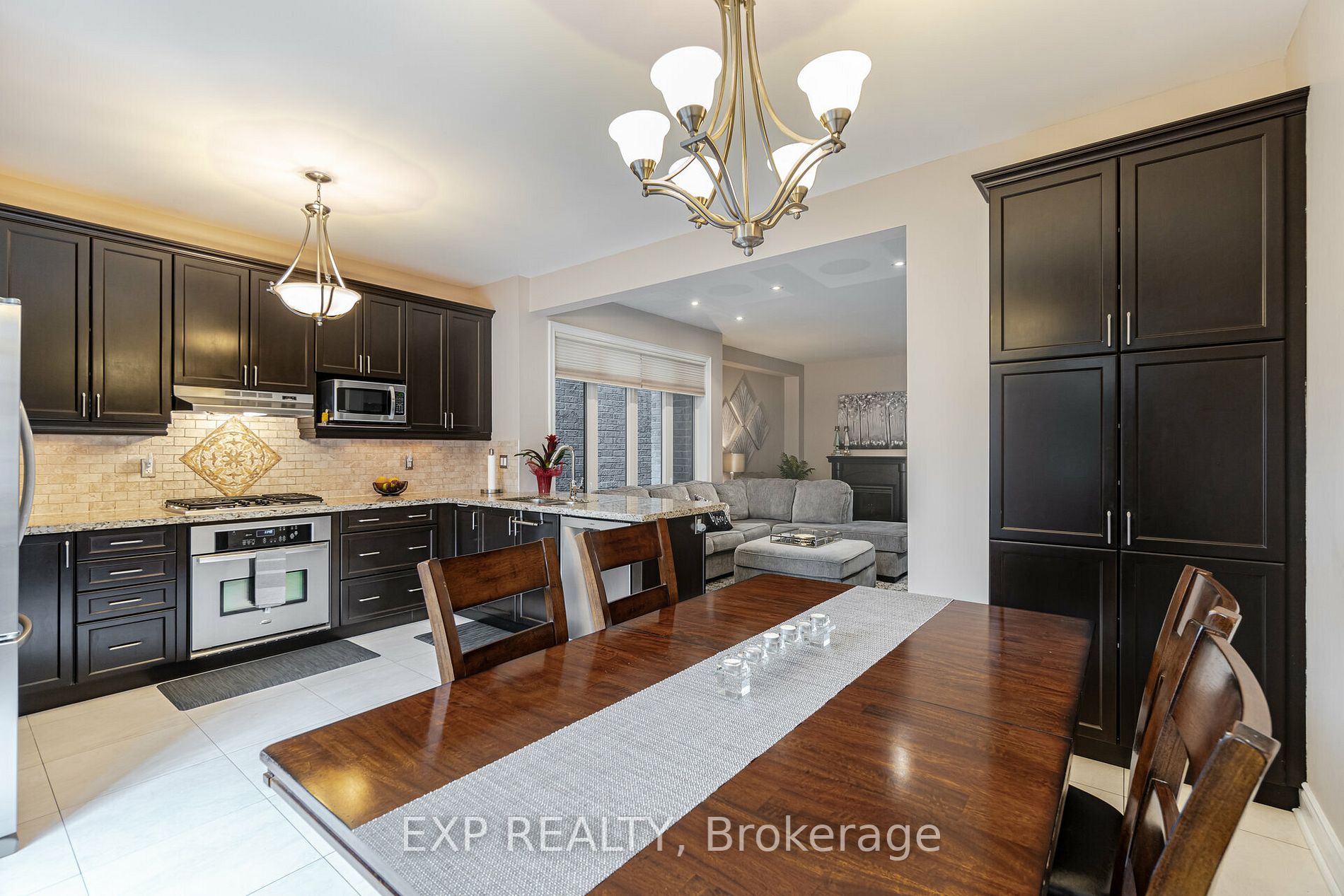 137 Lindbergh Dr