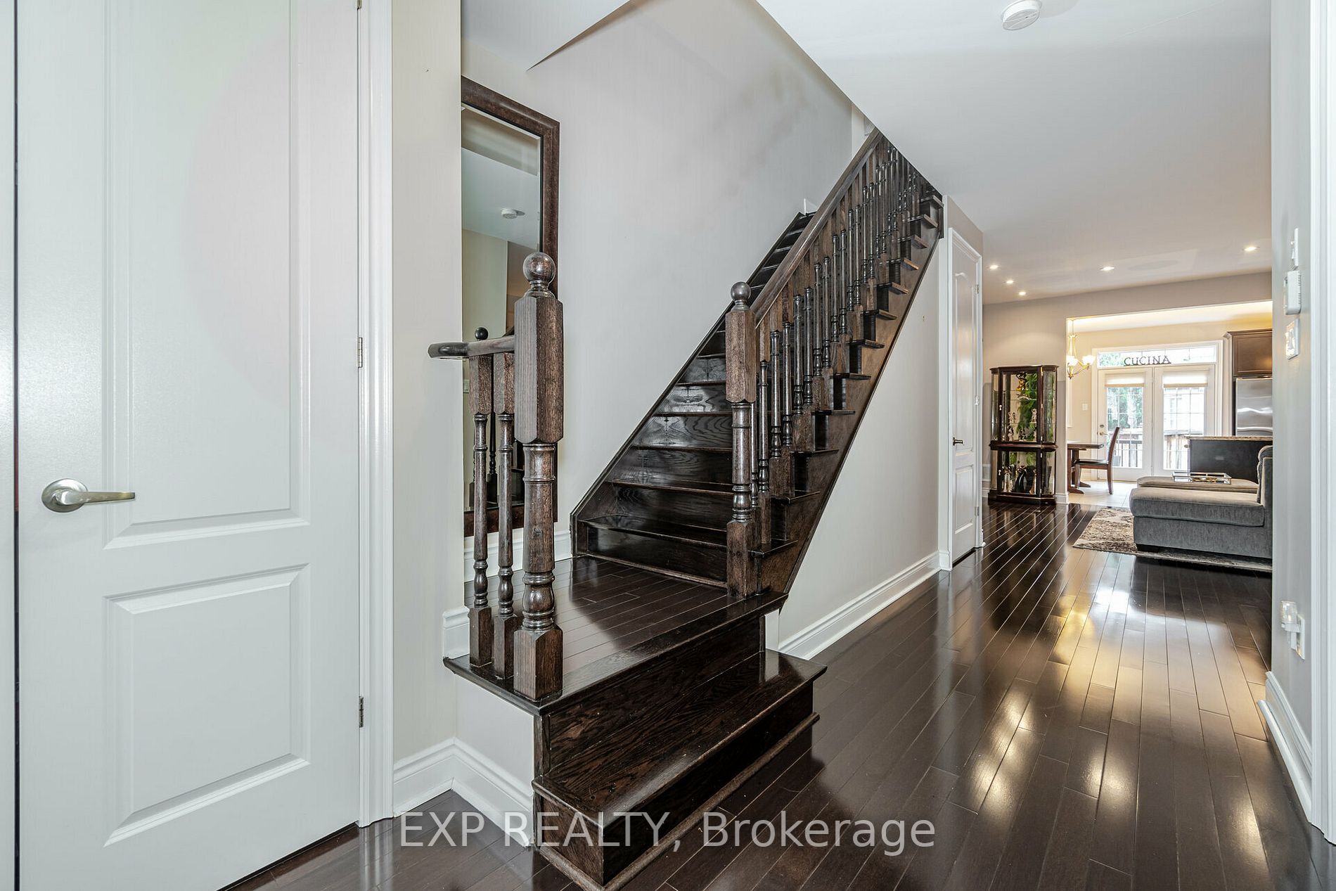 137 Lindbergh Dr