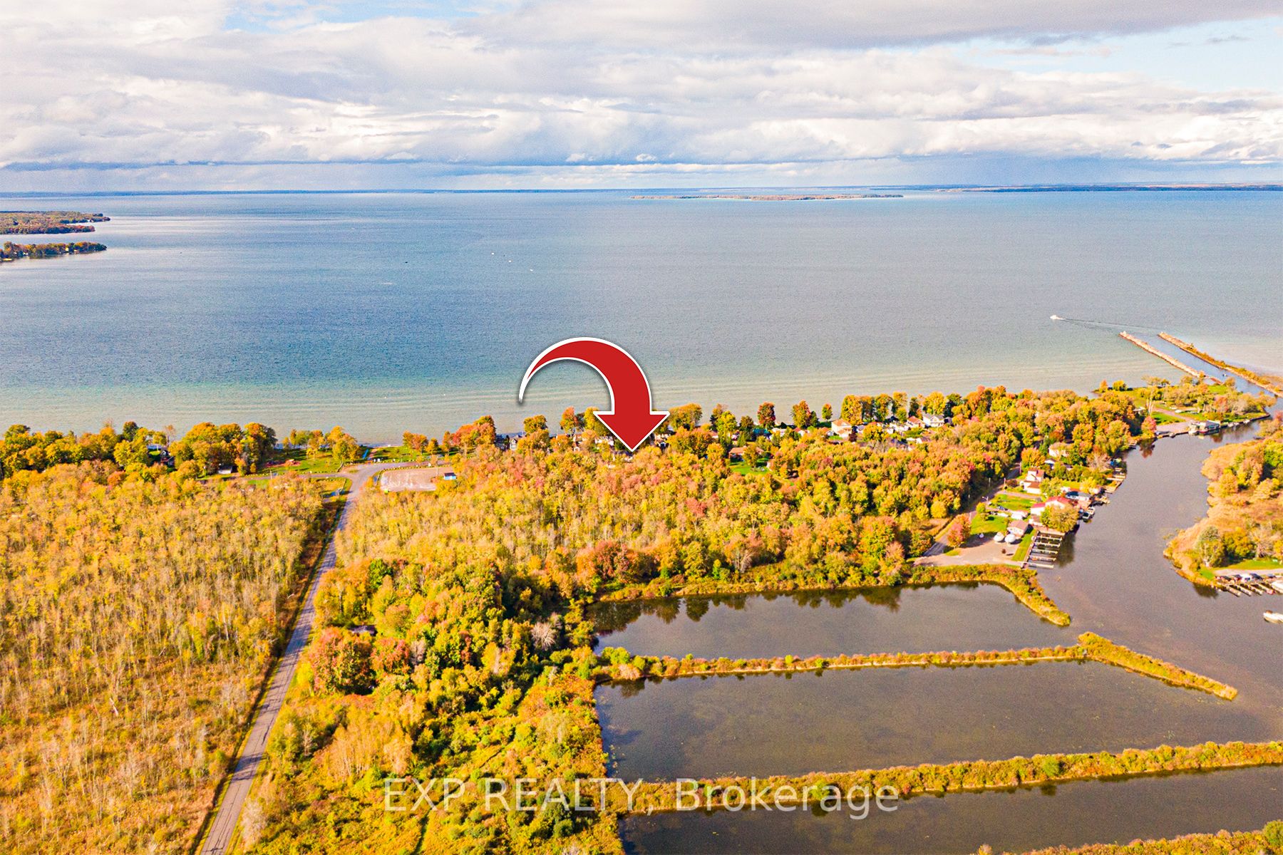 153 Holmes Point Rd