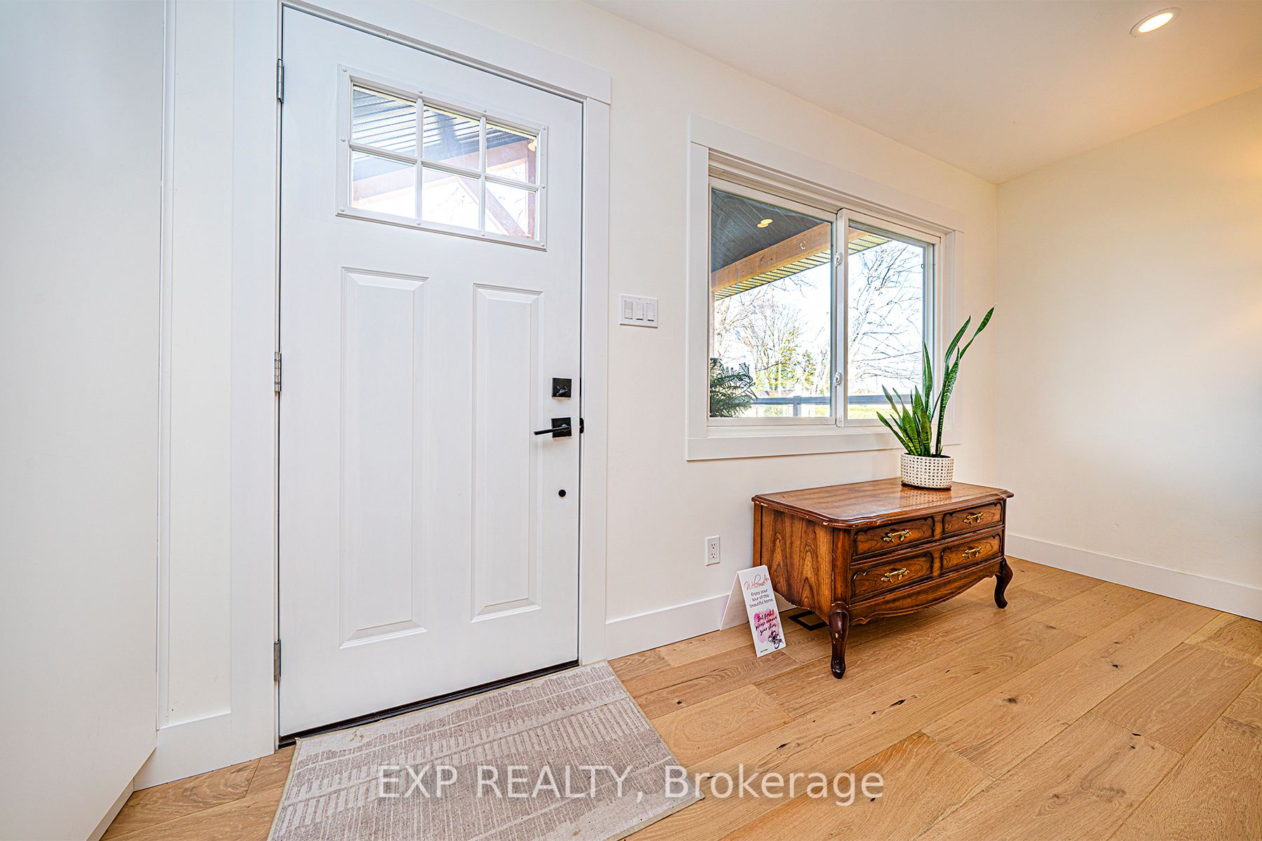 153 Holmes Point Rd