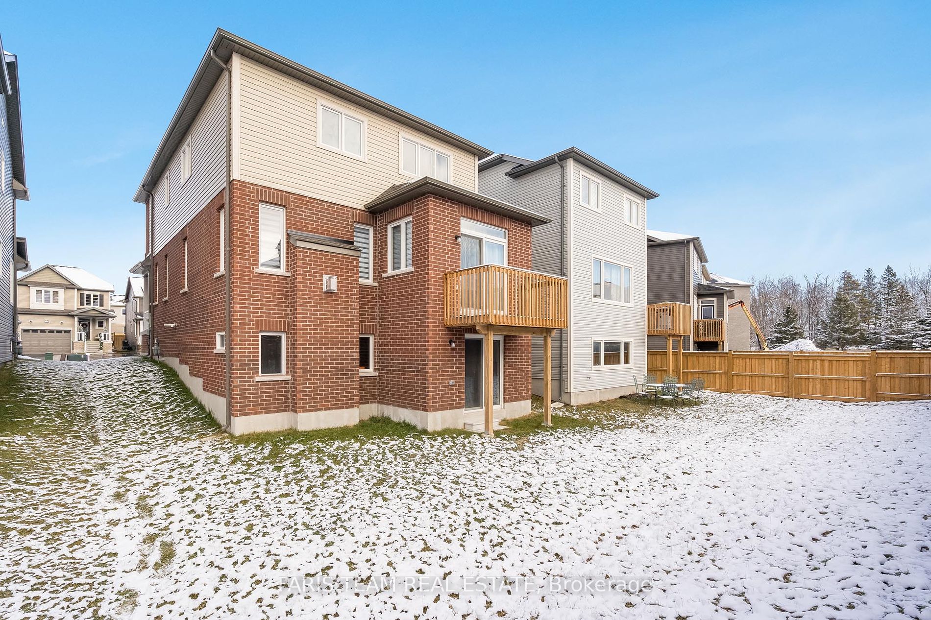 120 Wood Crescent