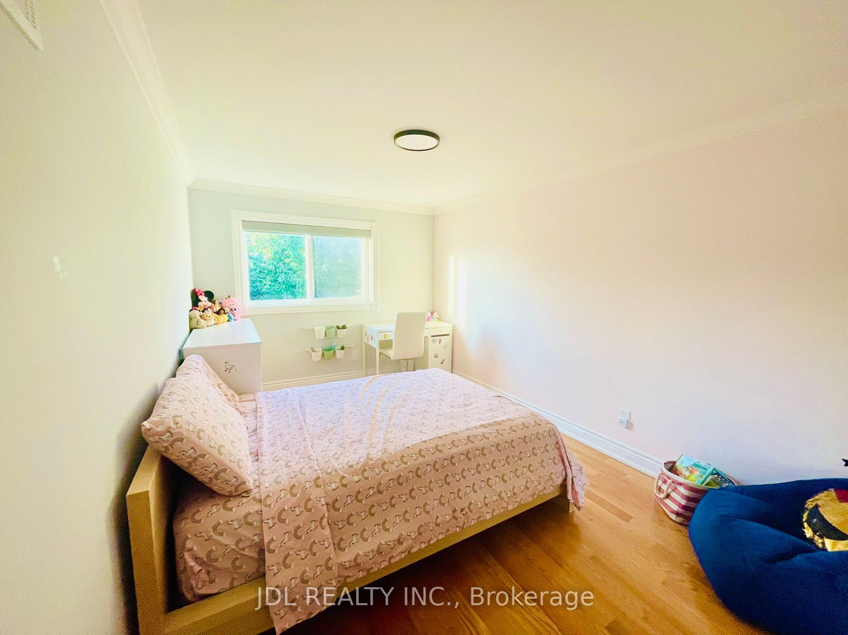 108 Nightstar Dr