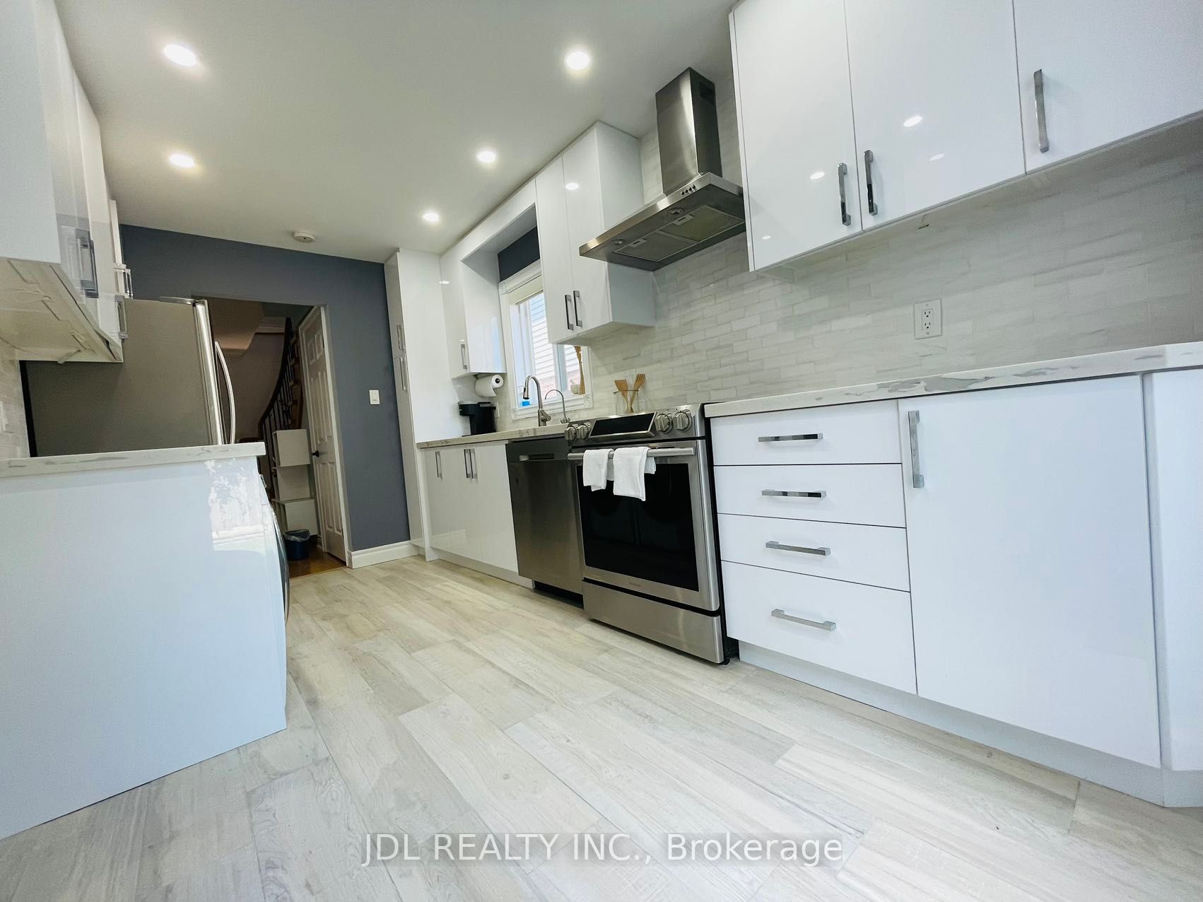 108 Nightstar Dr