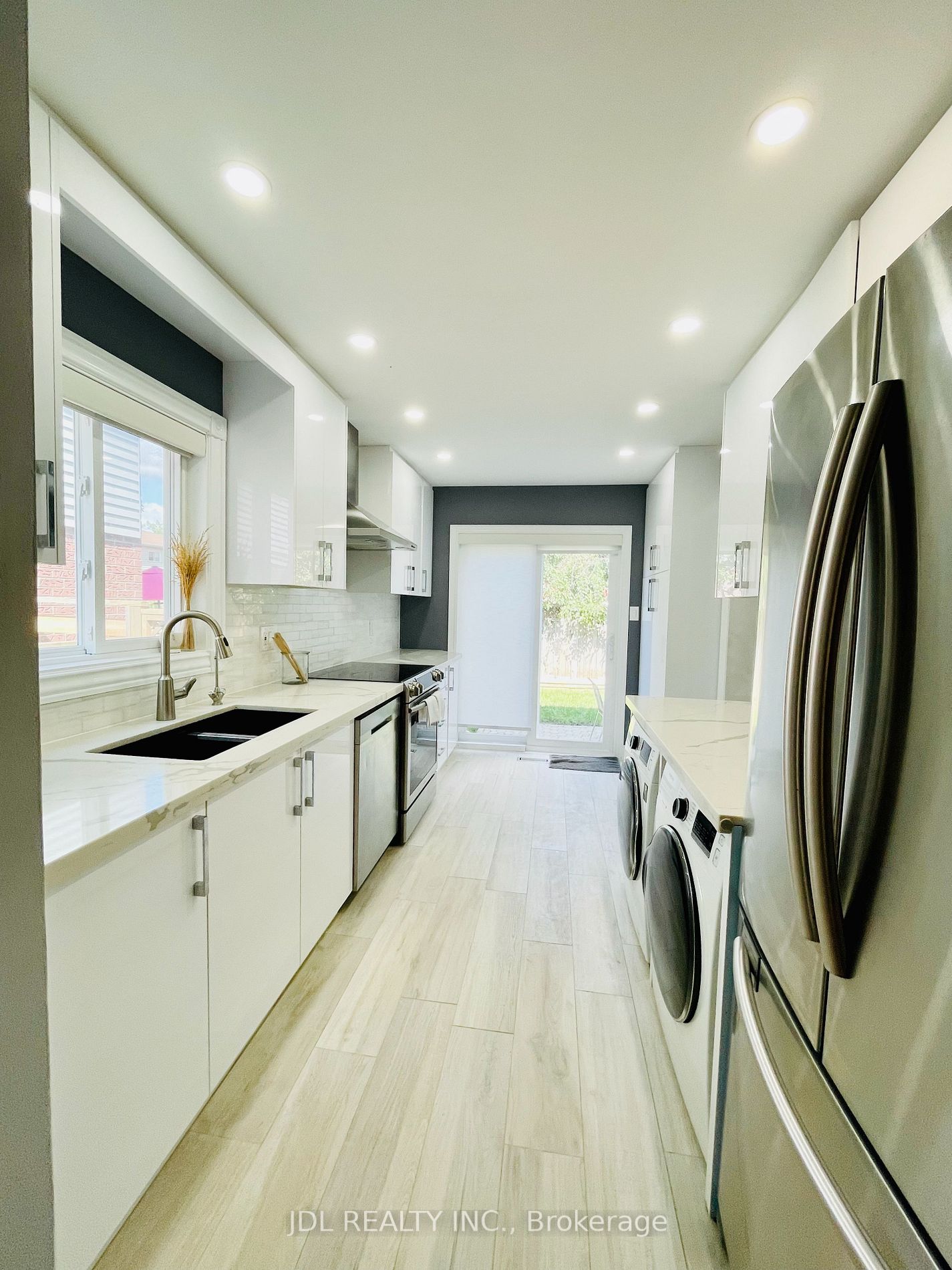 108 Nightstar Dr