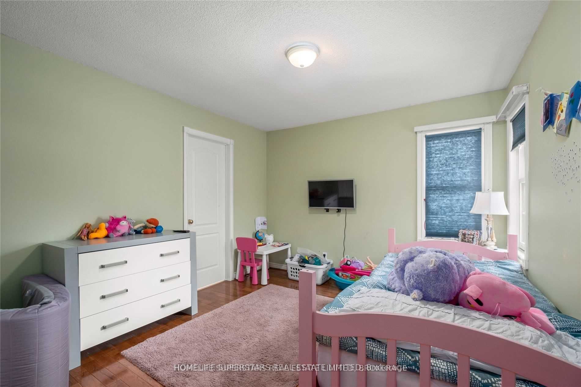 9 Vanvalley Dr