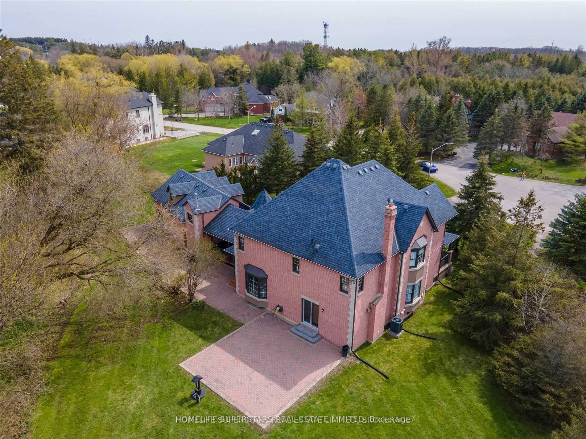 9 Vanvalley Dr