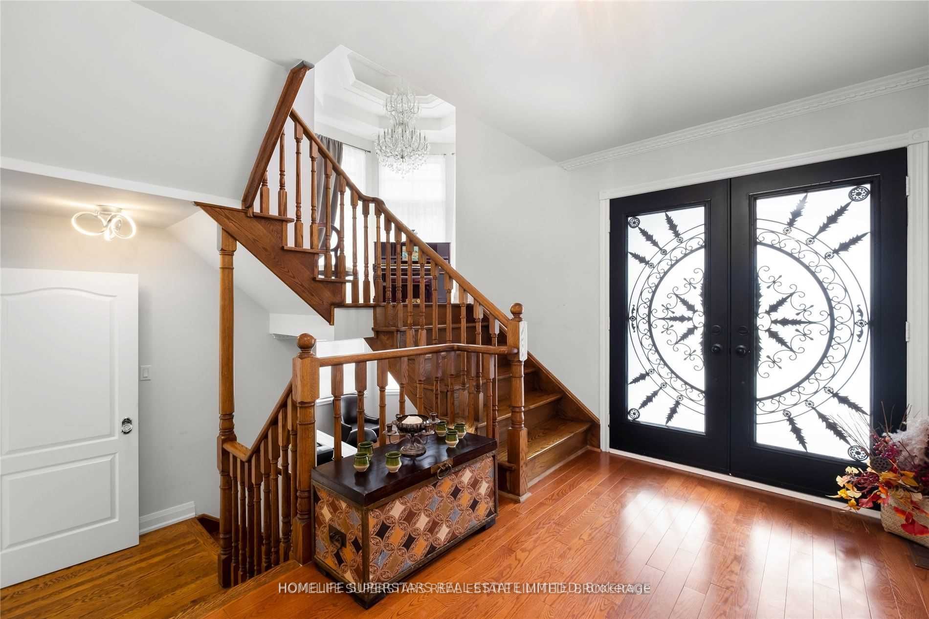 9 Vanvalley Dr