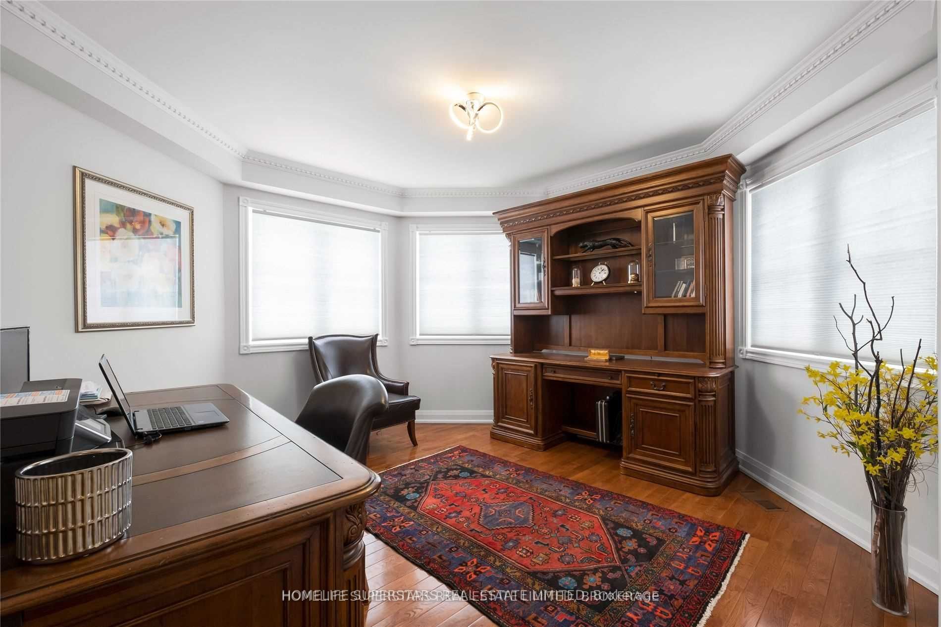 9 Vanvalley Dr