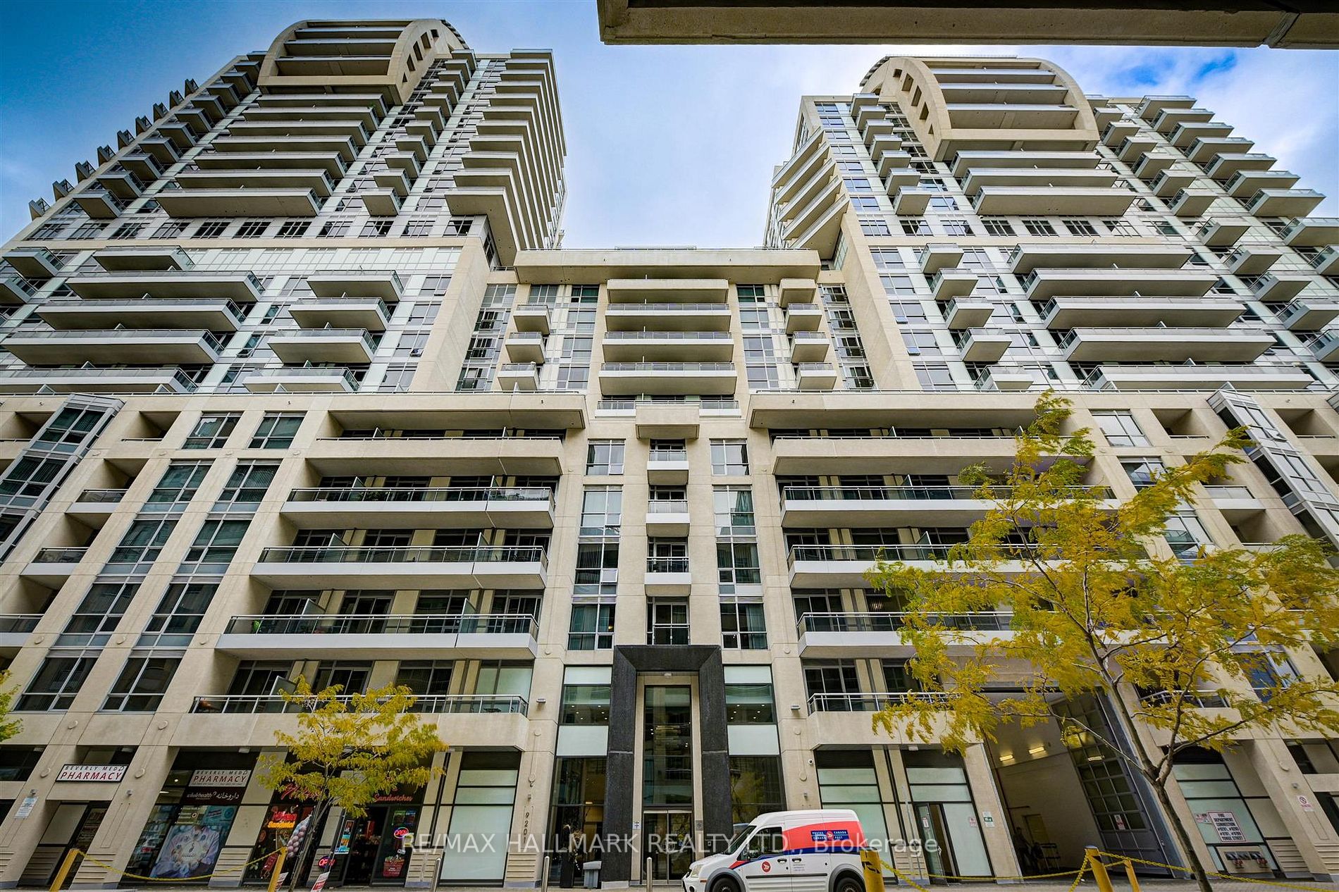 9205 Yonge Street, #1406