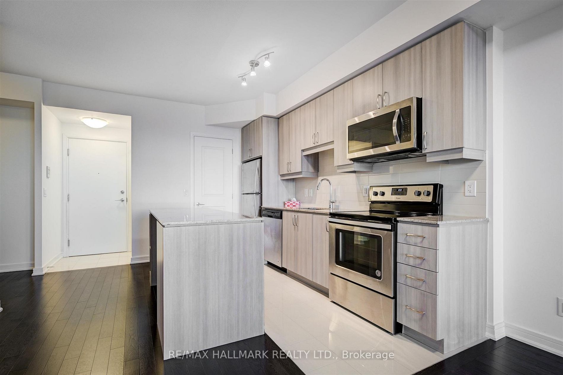 9205 Yonge Street, #1406