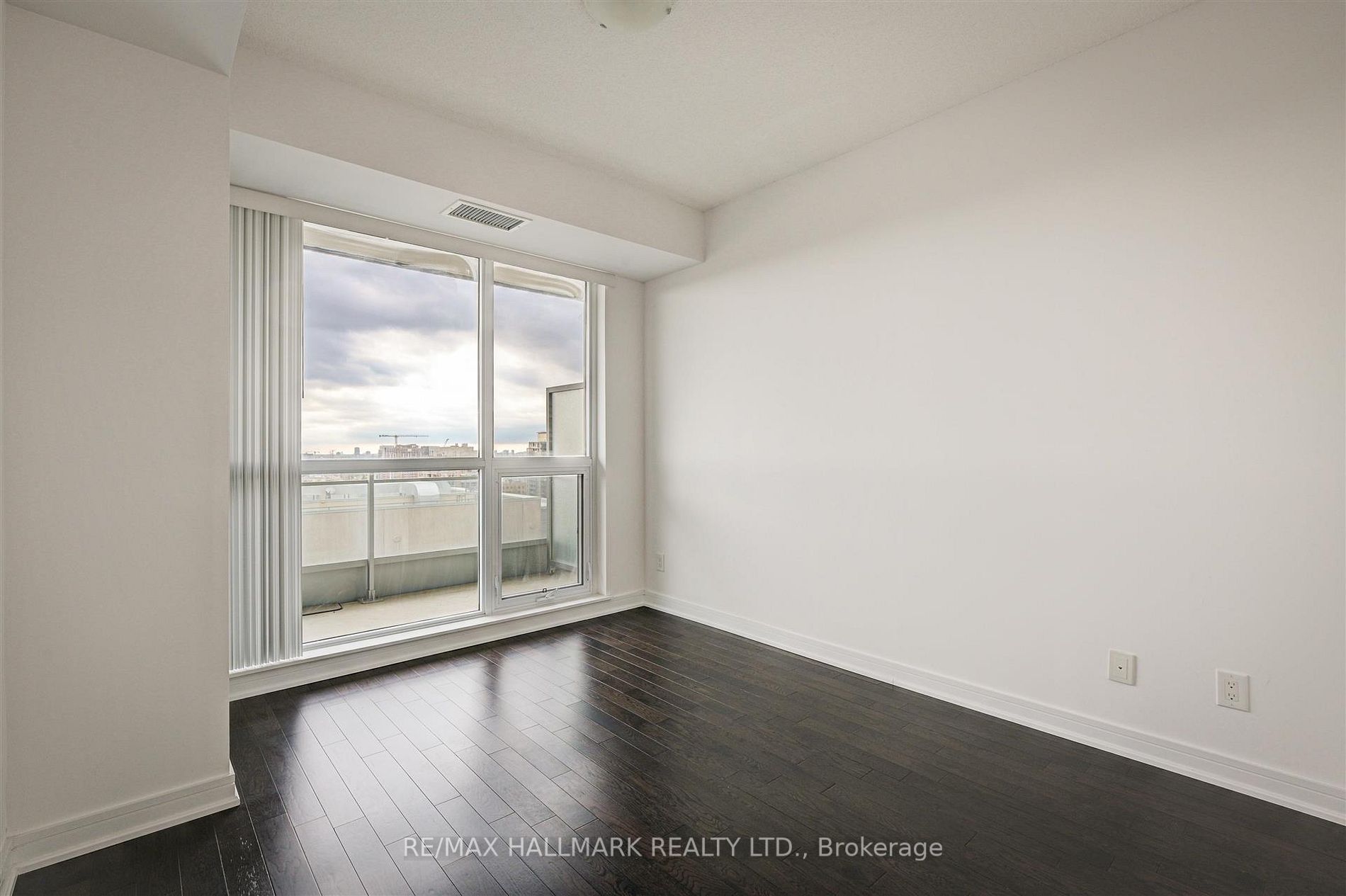 9205 Yonge Street, #1406