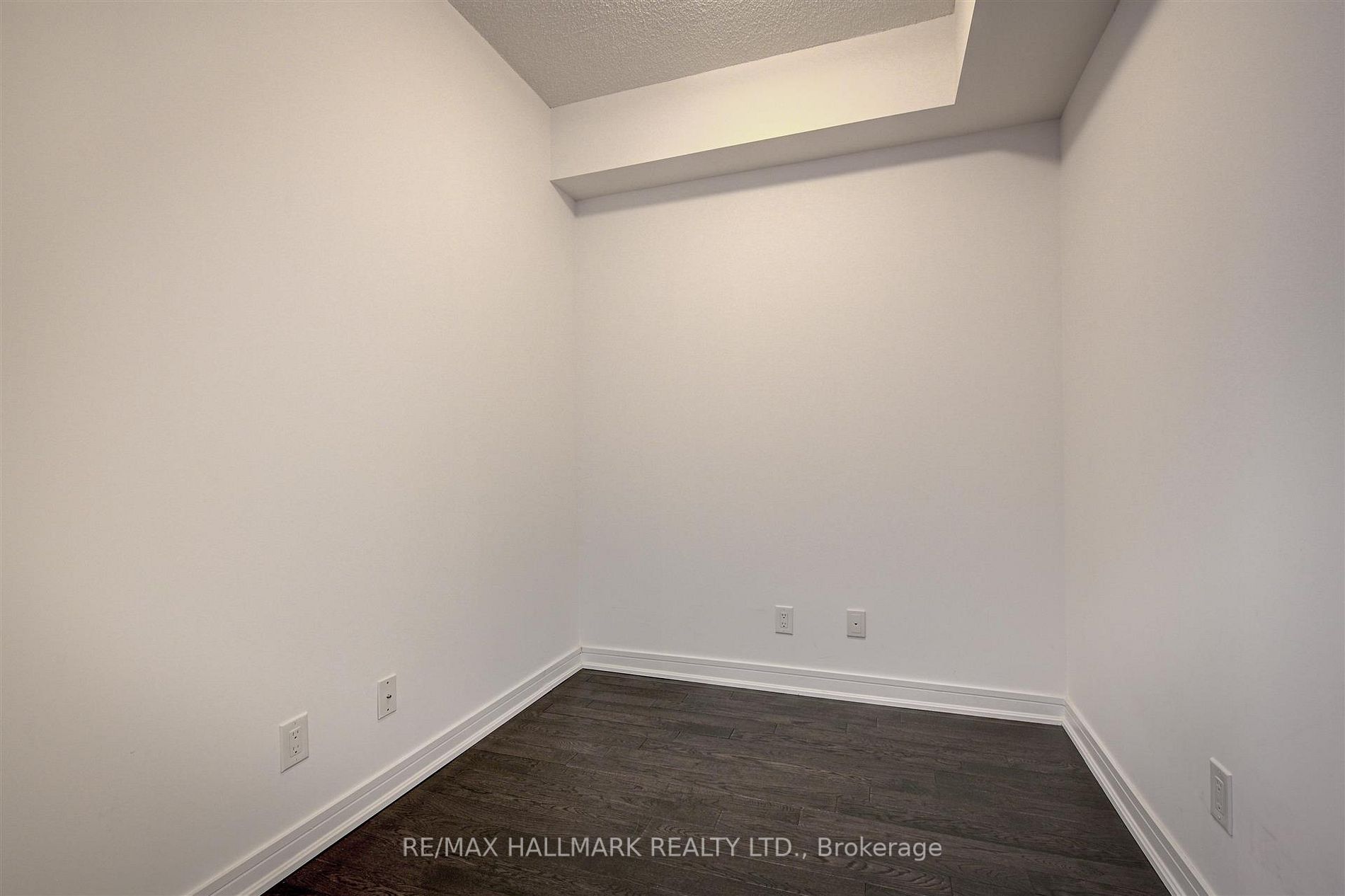 9205 Yonge Street, #1406