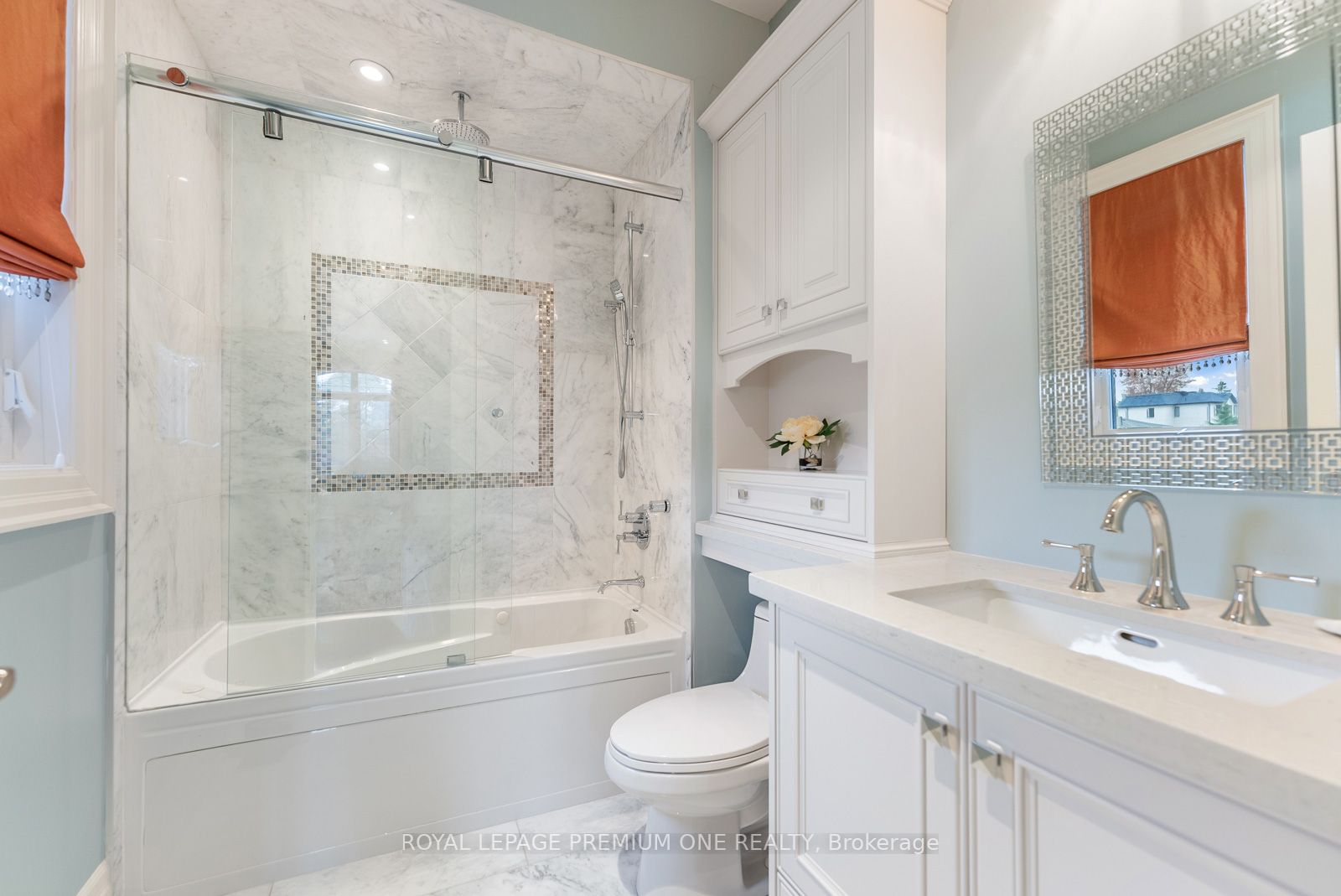 6 Weller Cres