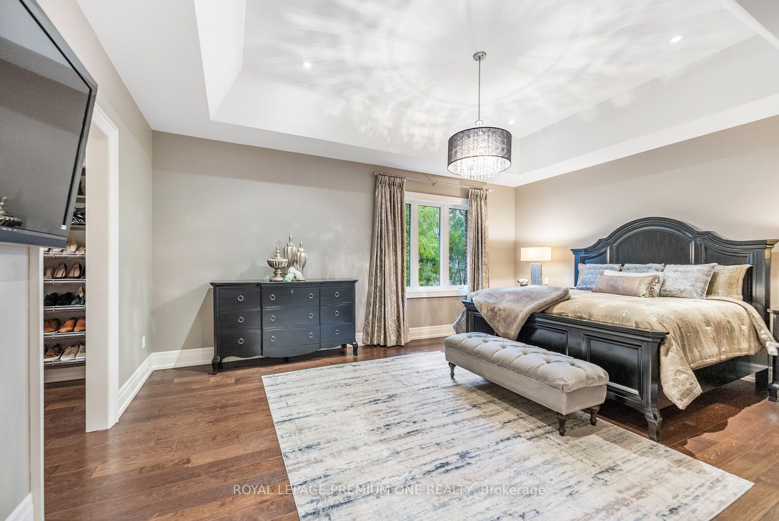 6 Weller Cres