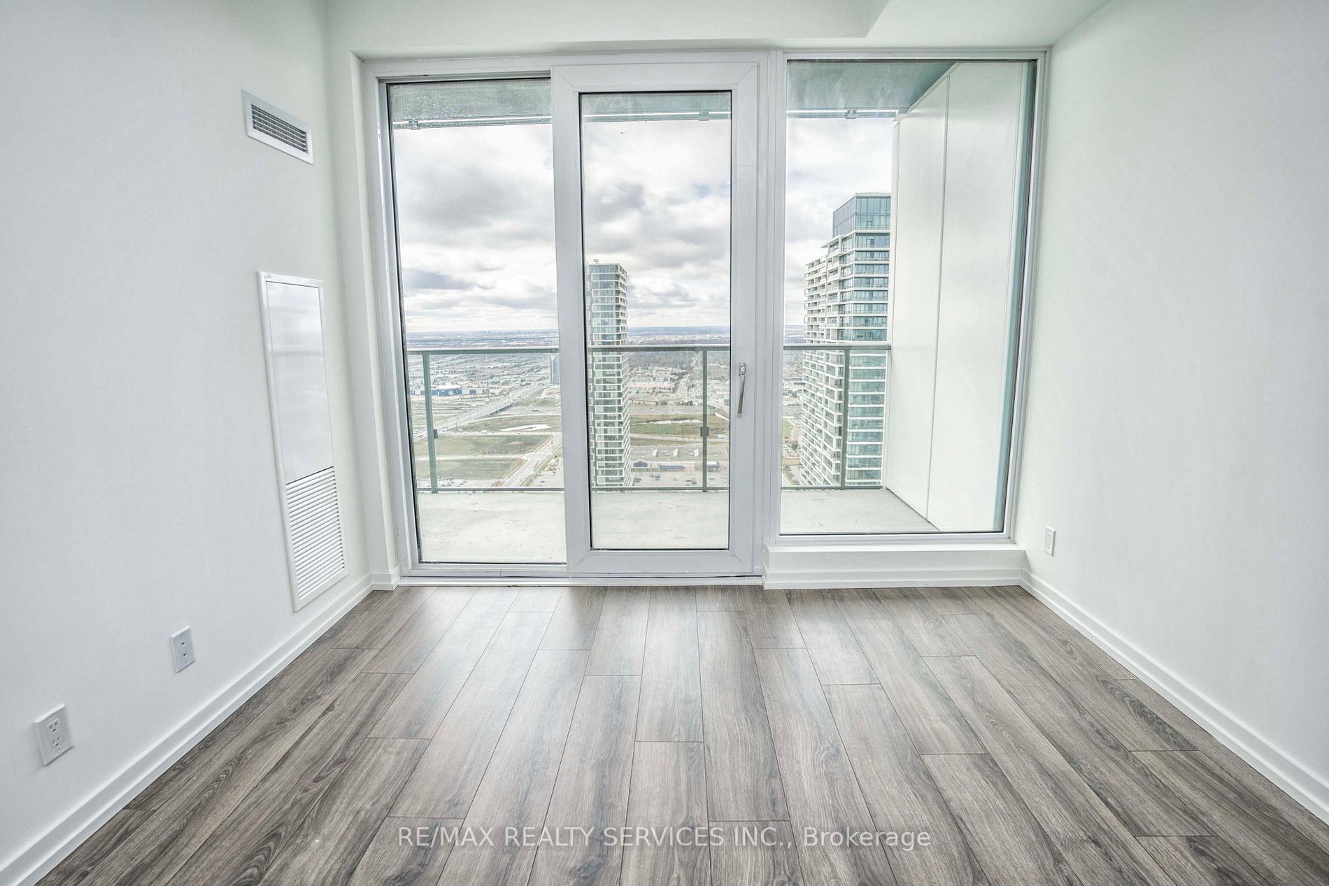 7890 Jane Street #5503