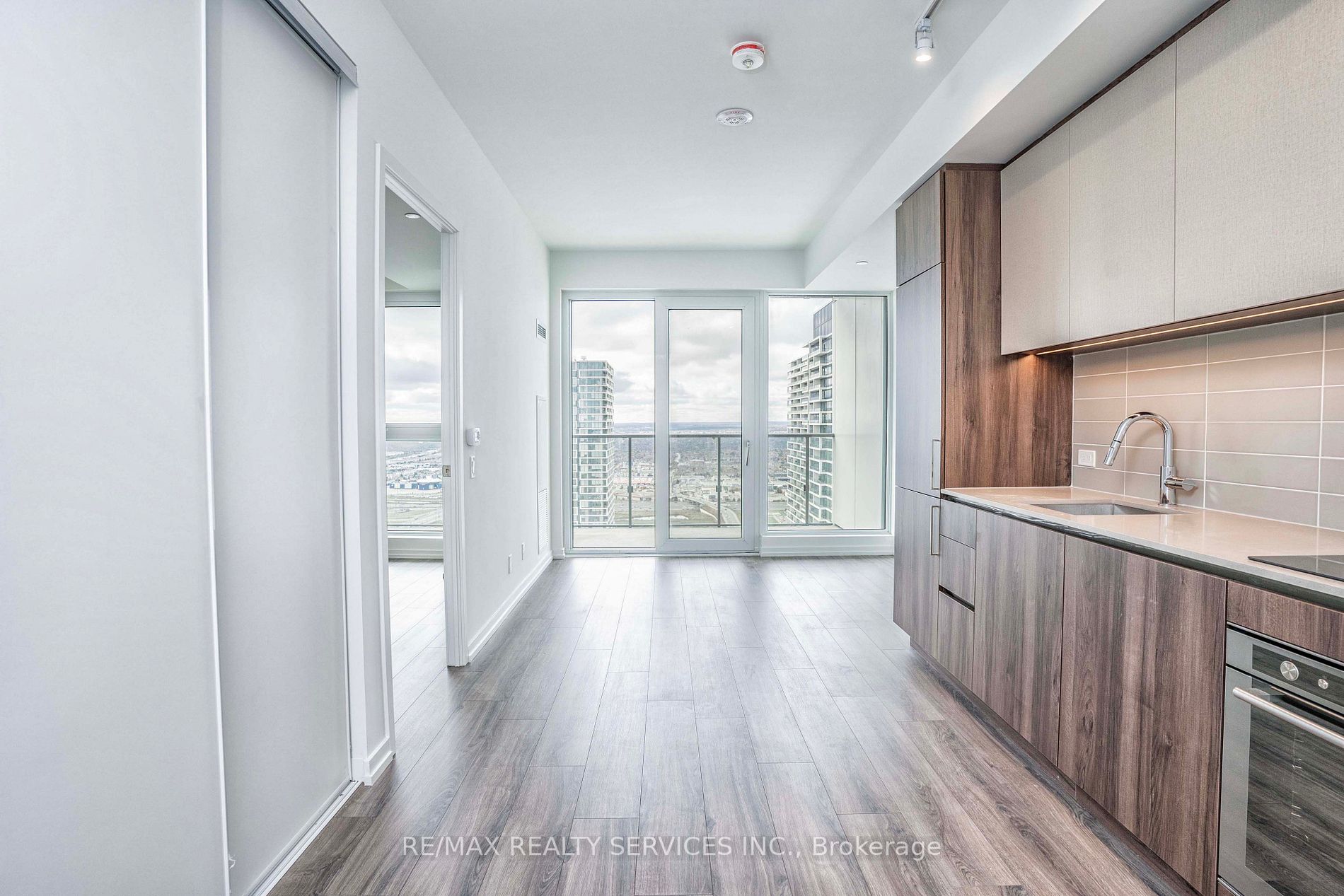 7890 Jane Street #5503