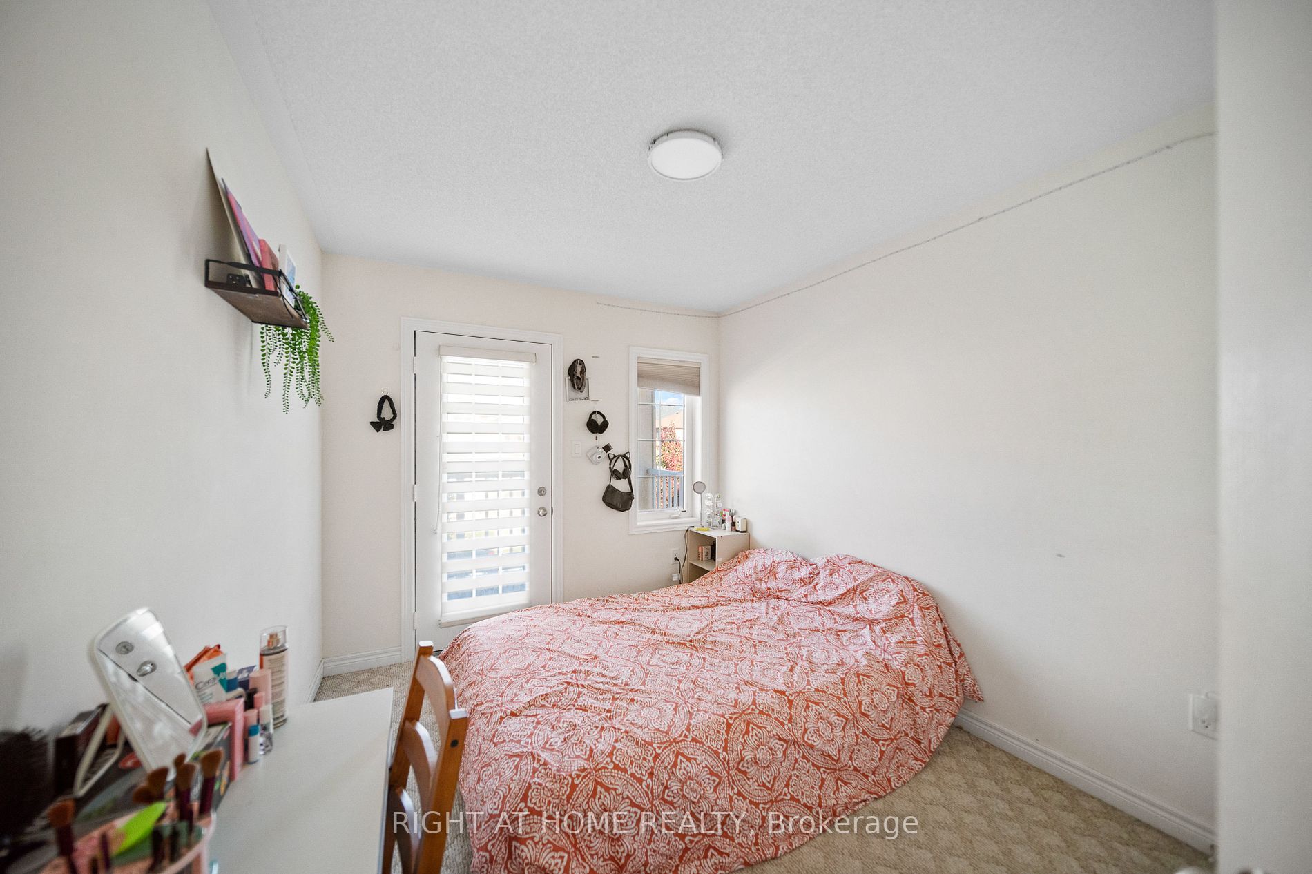 222 Kincardine St