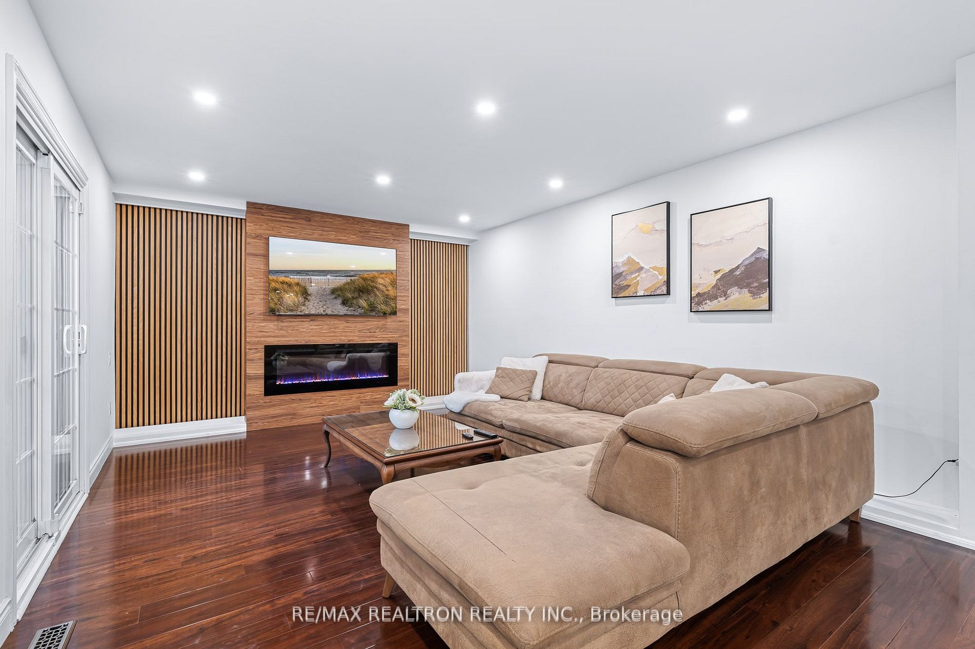 31 Westbourne Crt
