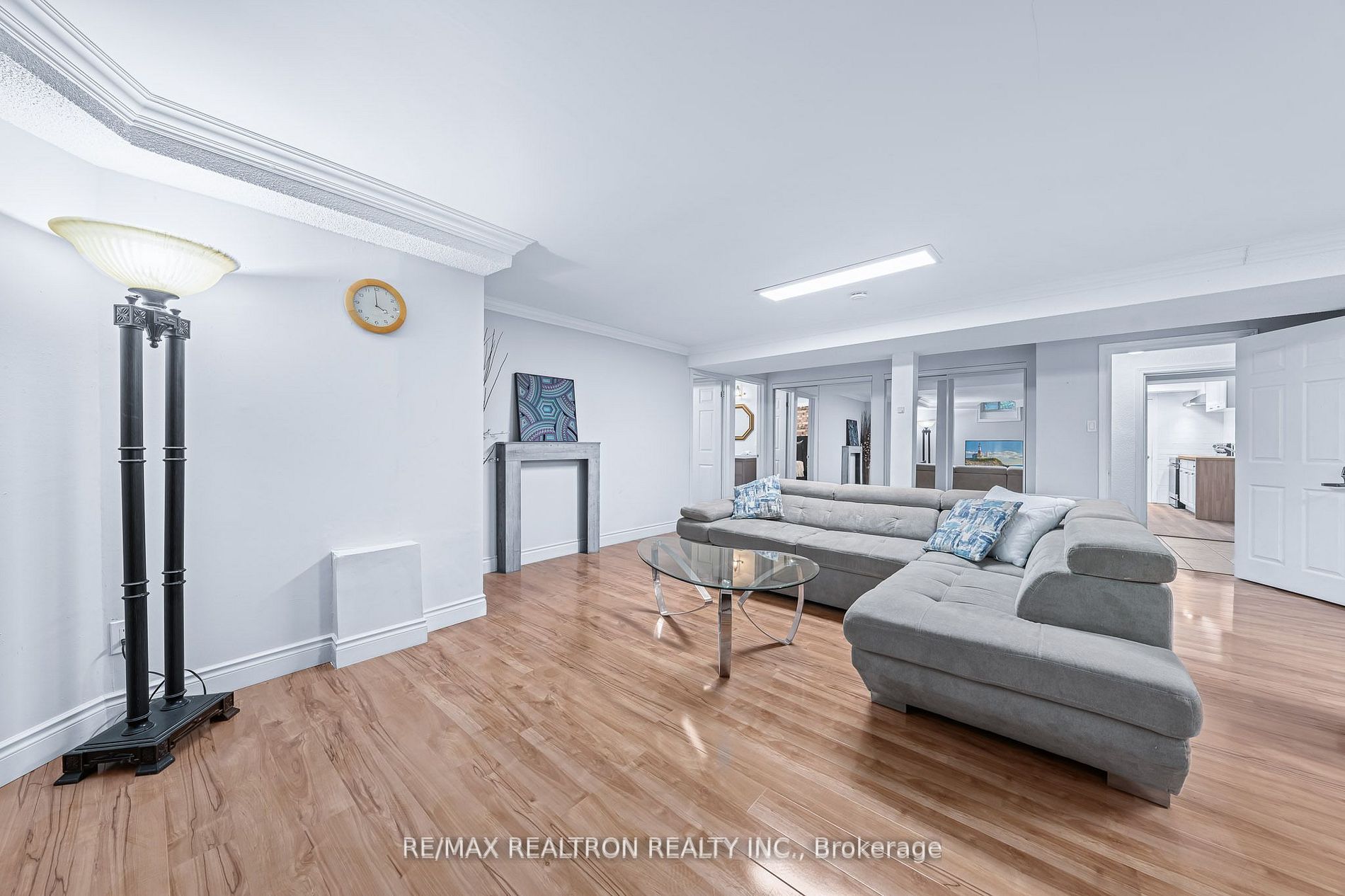 31 Westbourne Crt