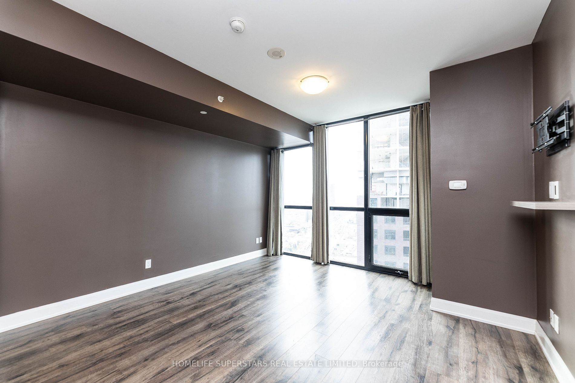 2910 Highway 7 Rd W, #3004