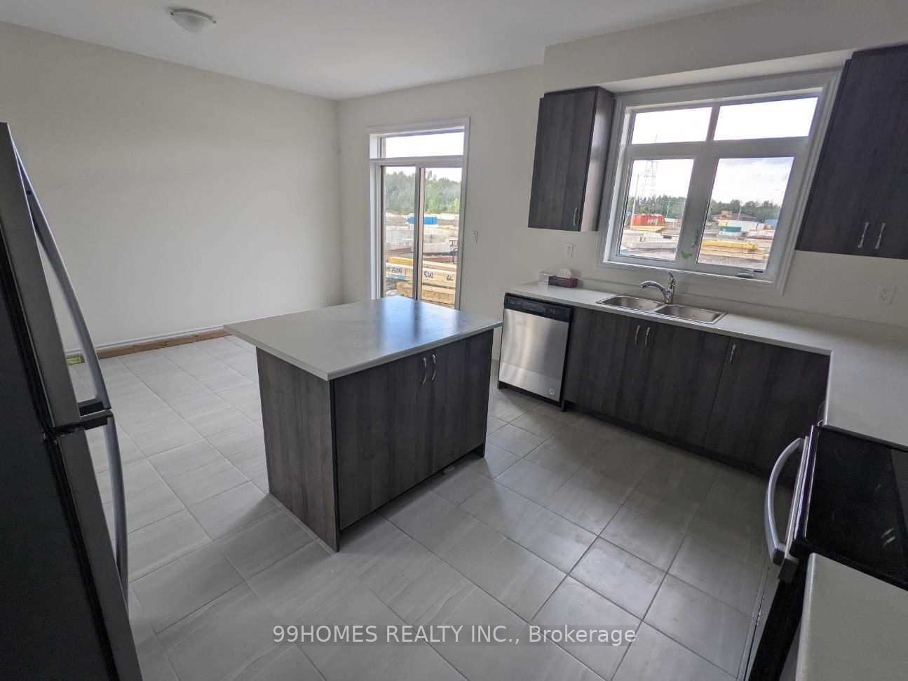 13 Ferragine Cres