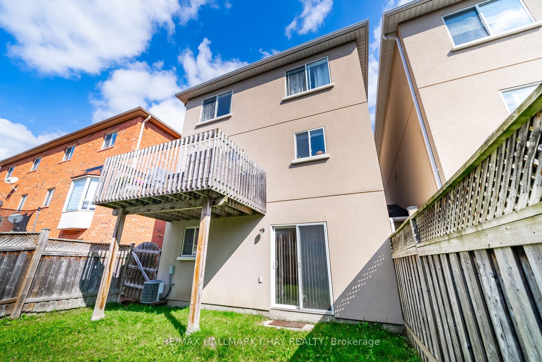 75 Gail Parks Cres