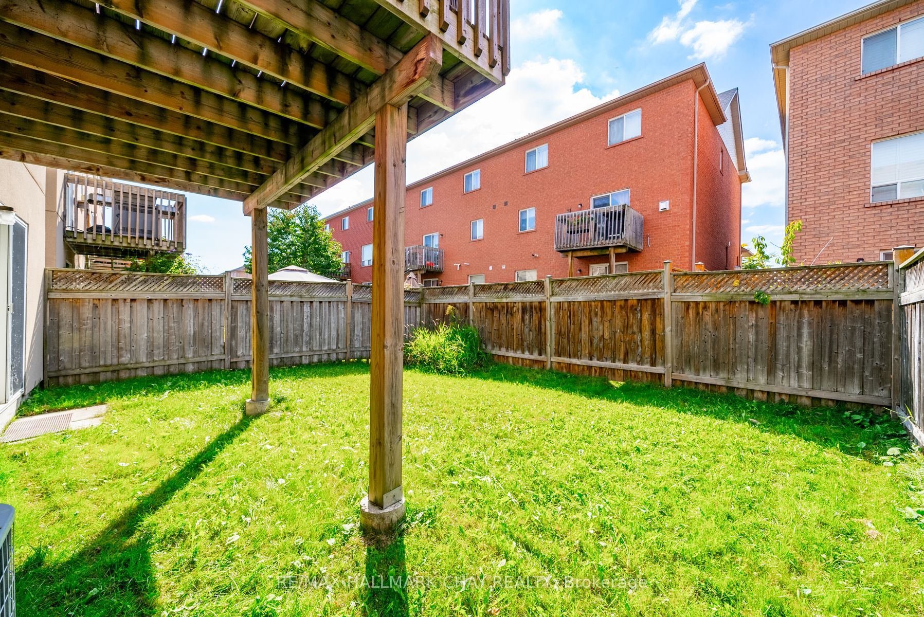 75 Gail Parks Cres
