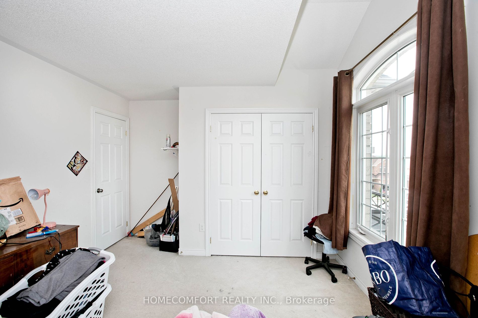32 Herefordshire Cres