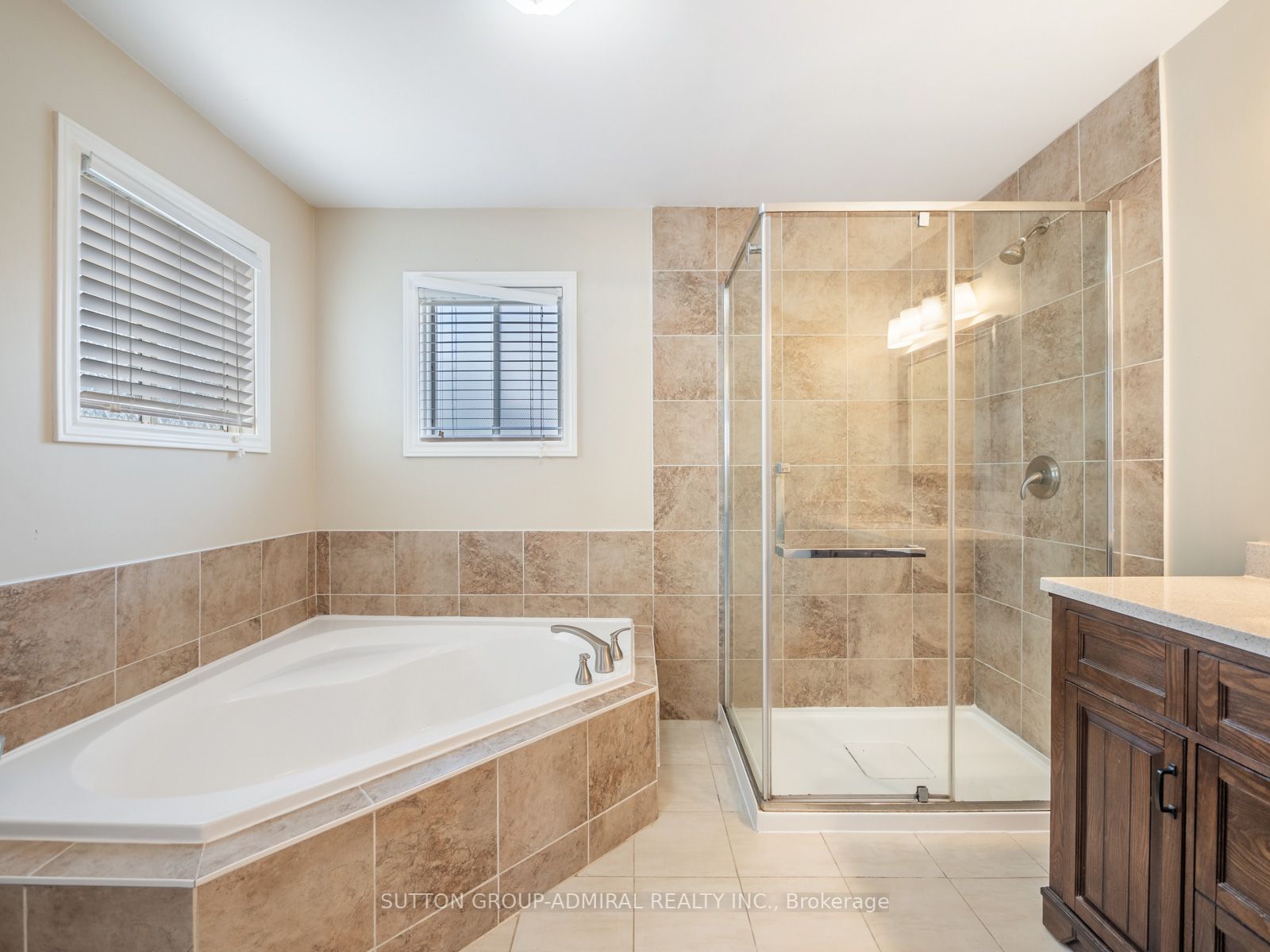 38 Iveagh Dr