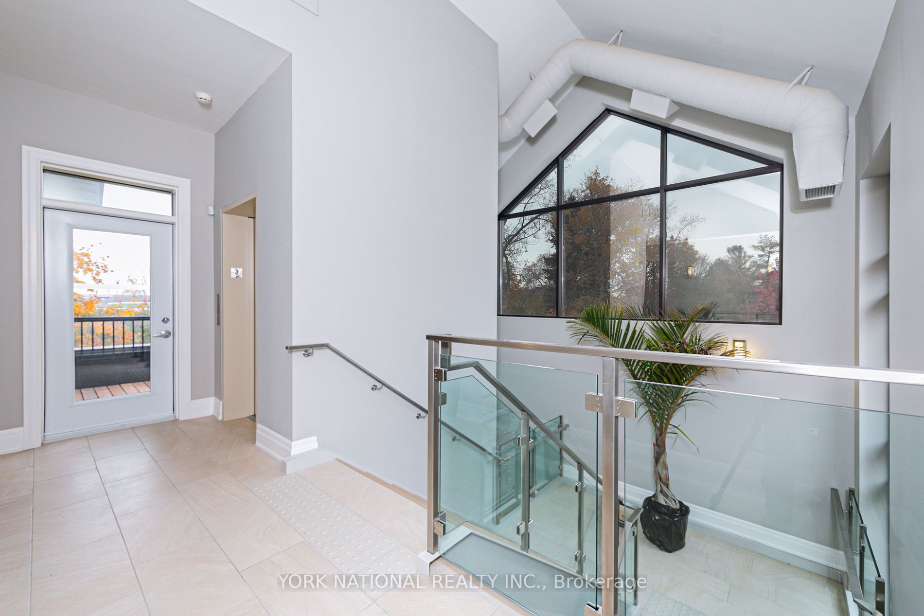 95 Wellington St E, #2nd Flr