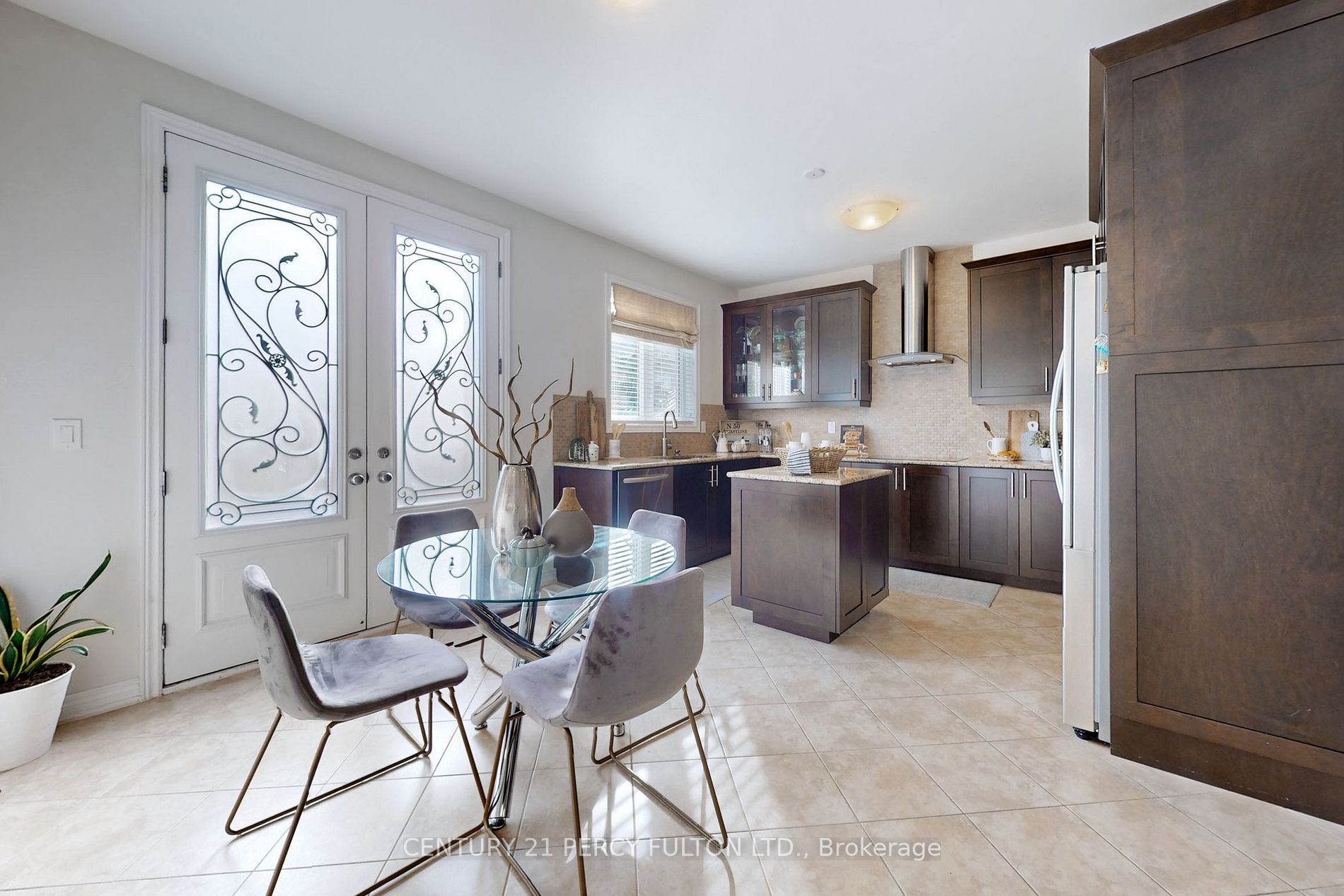 102 Flourish St