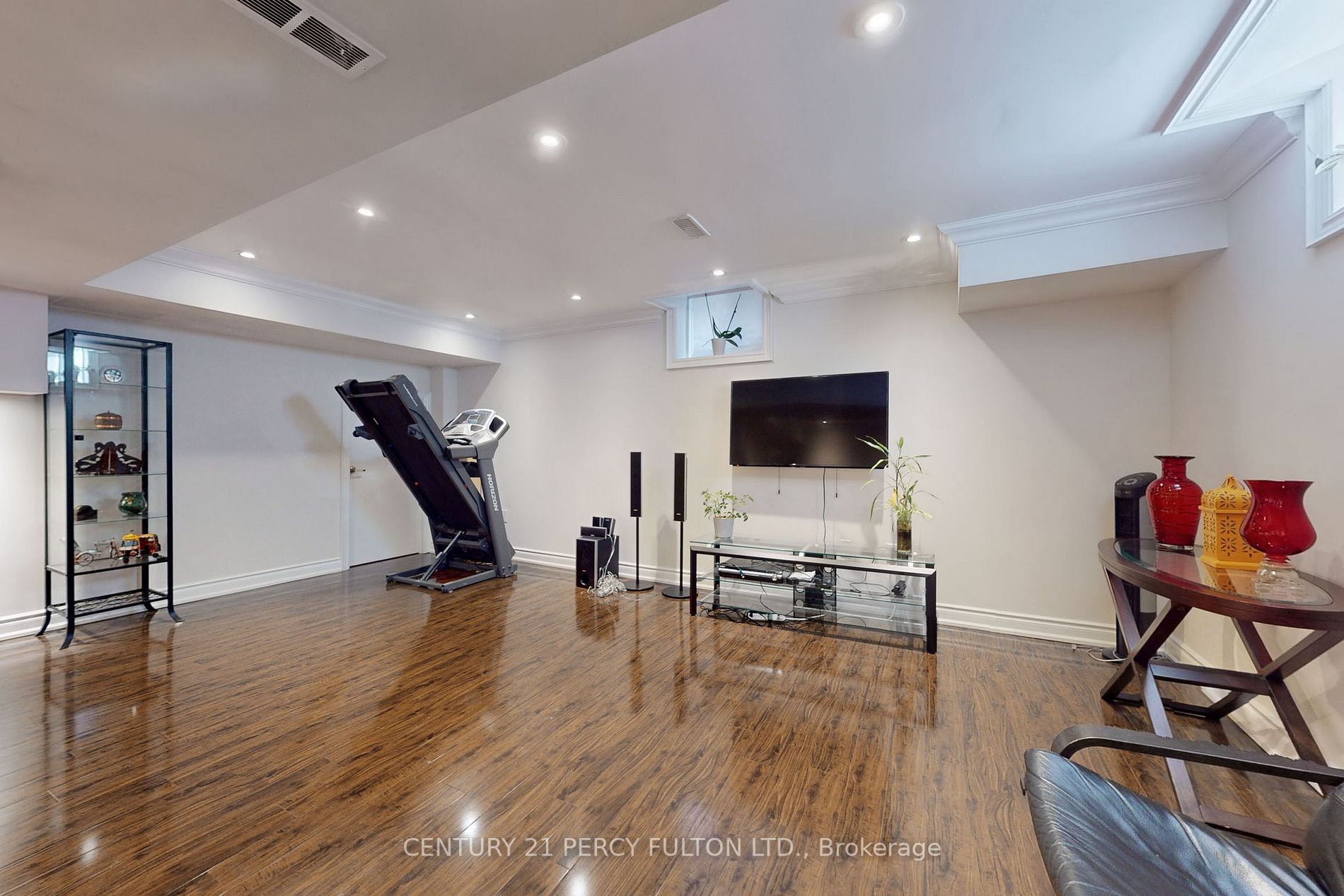 102 Flourish St