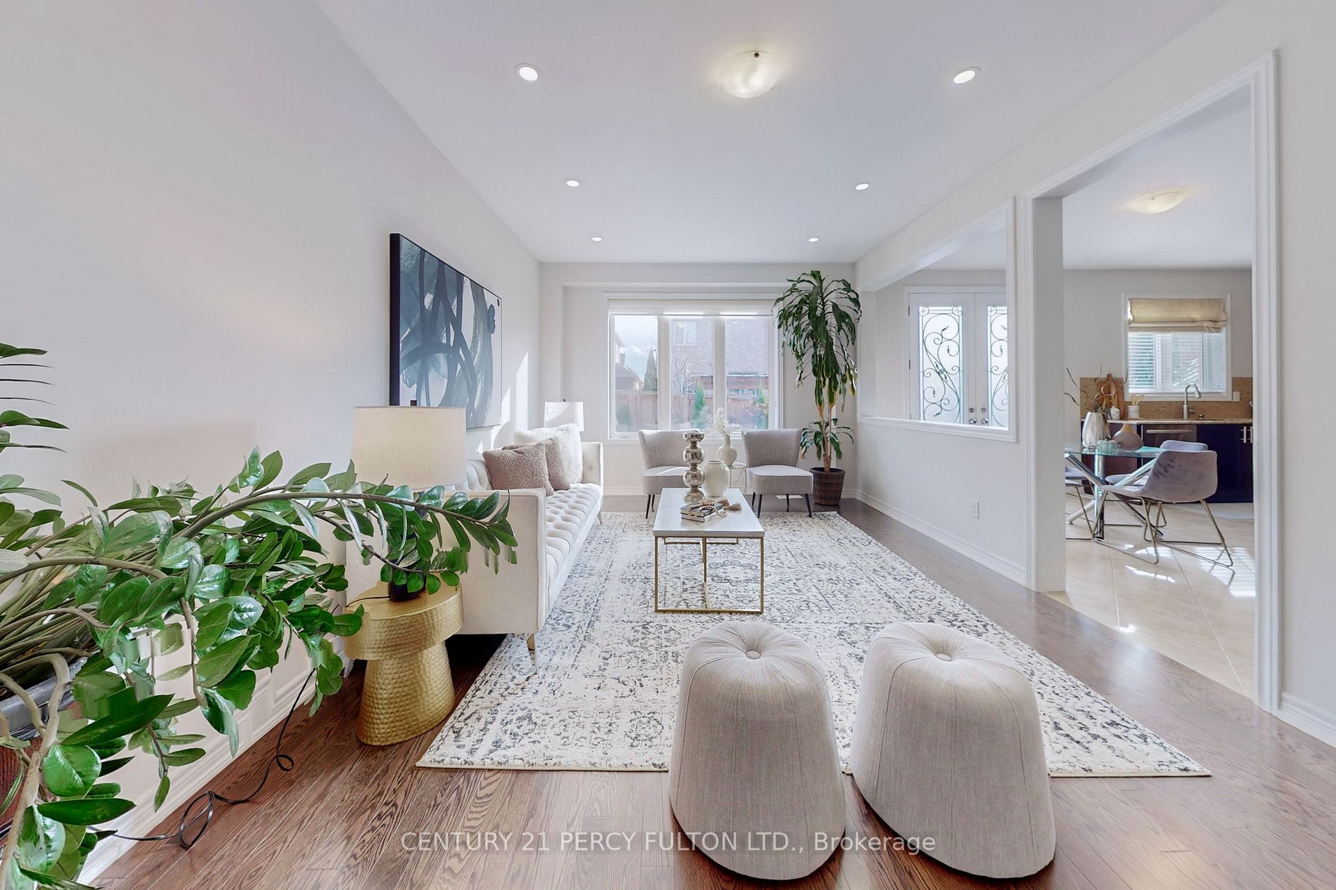 102 Flourish St